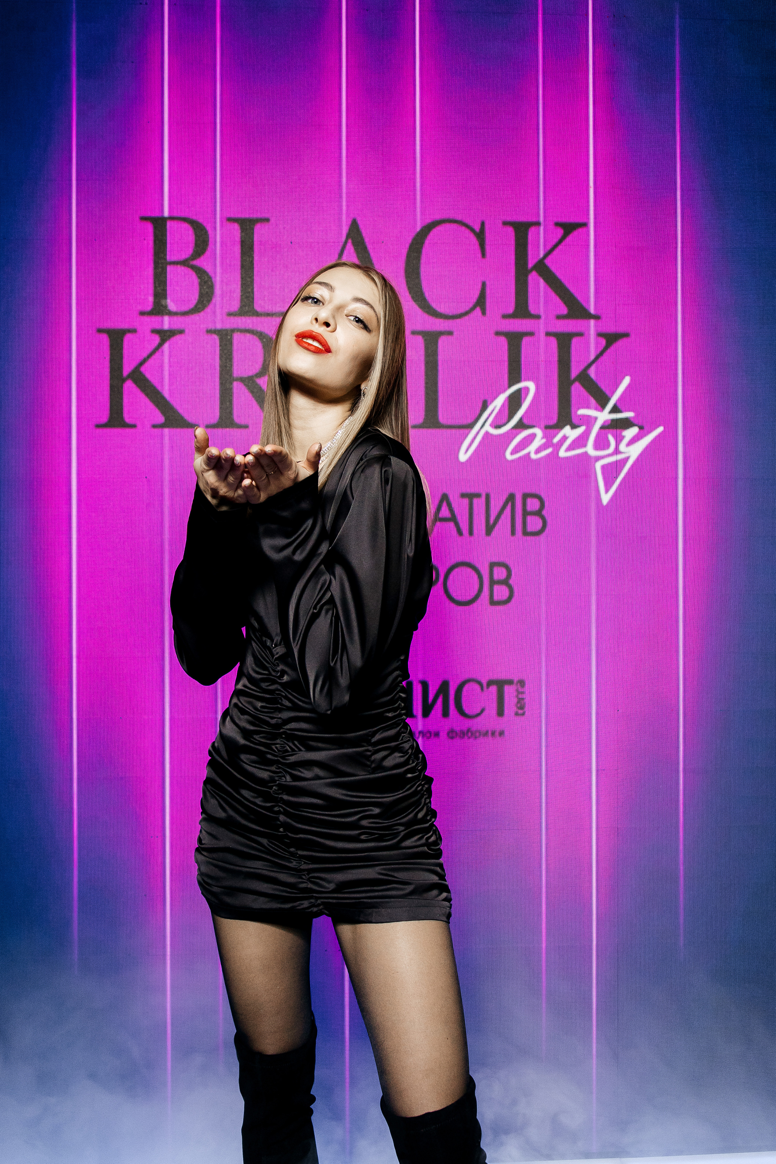 Новогодний корпоратив блогеров Тюмени БЛОГЕРАТИВ. Фотограф Денис Лесковский (Тюмень)