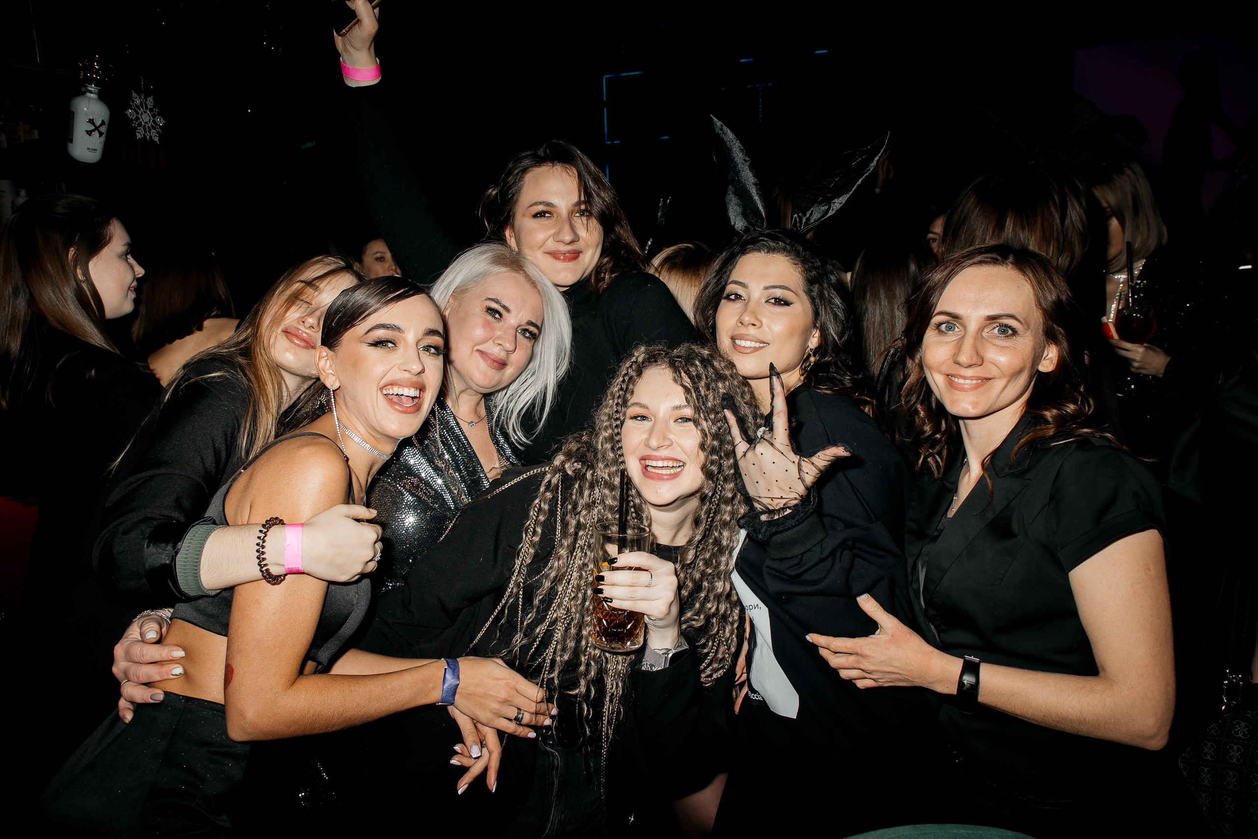 Новогодний корпоратив блогеров Тюмени БЛОГЕРАТИВ. Фотограф Денис Лесковский (Тюмень)