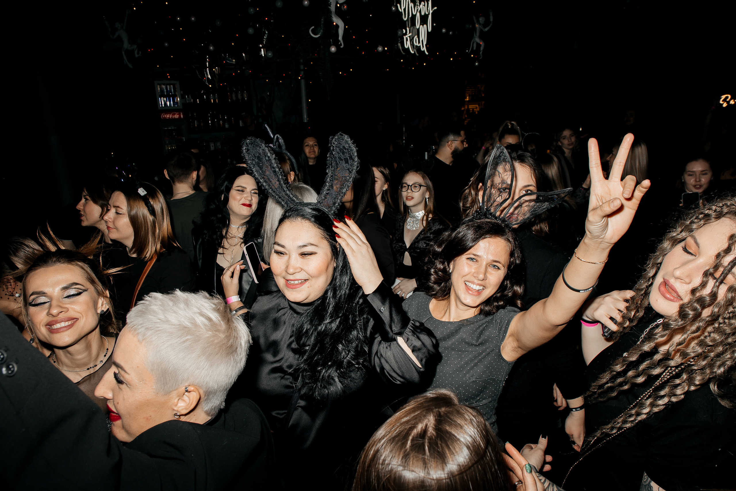 Новогодний корпоратив блогеров Тюмени БЛОГЕРАТИВ. Фотограф Денис Лесковский (Тюмень)