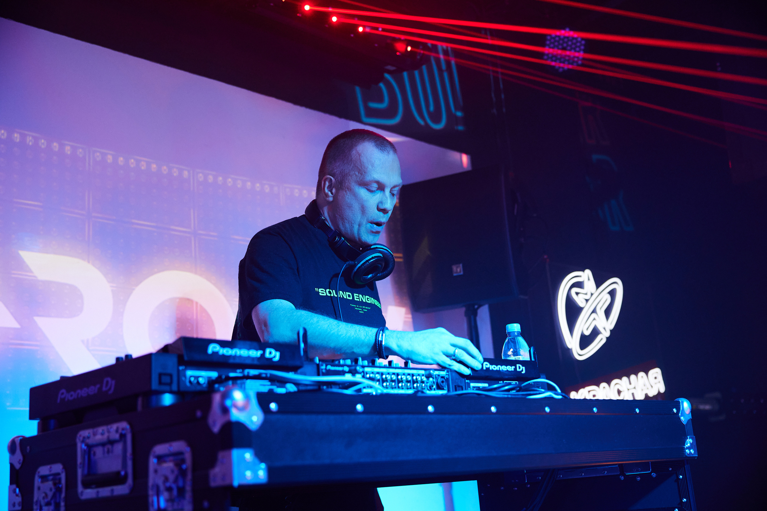 Выступление DJ GROOVE в Тюмени. Bullwarbar. Фотограф Денис Лесковский (Тюмень)