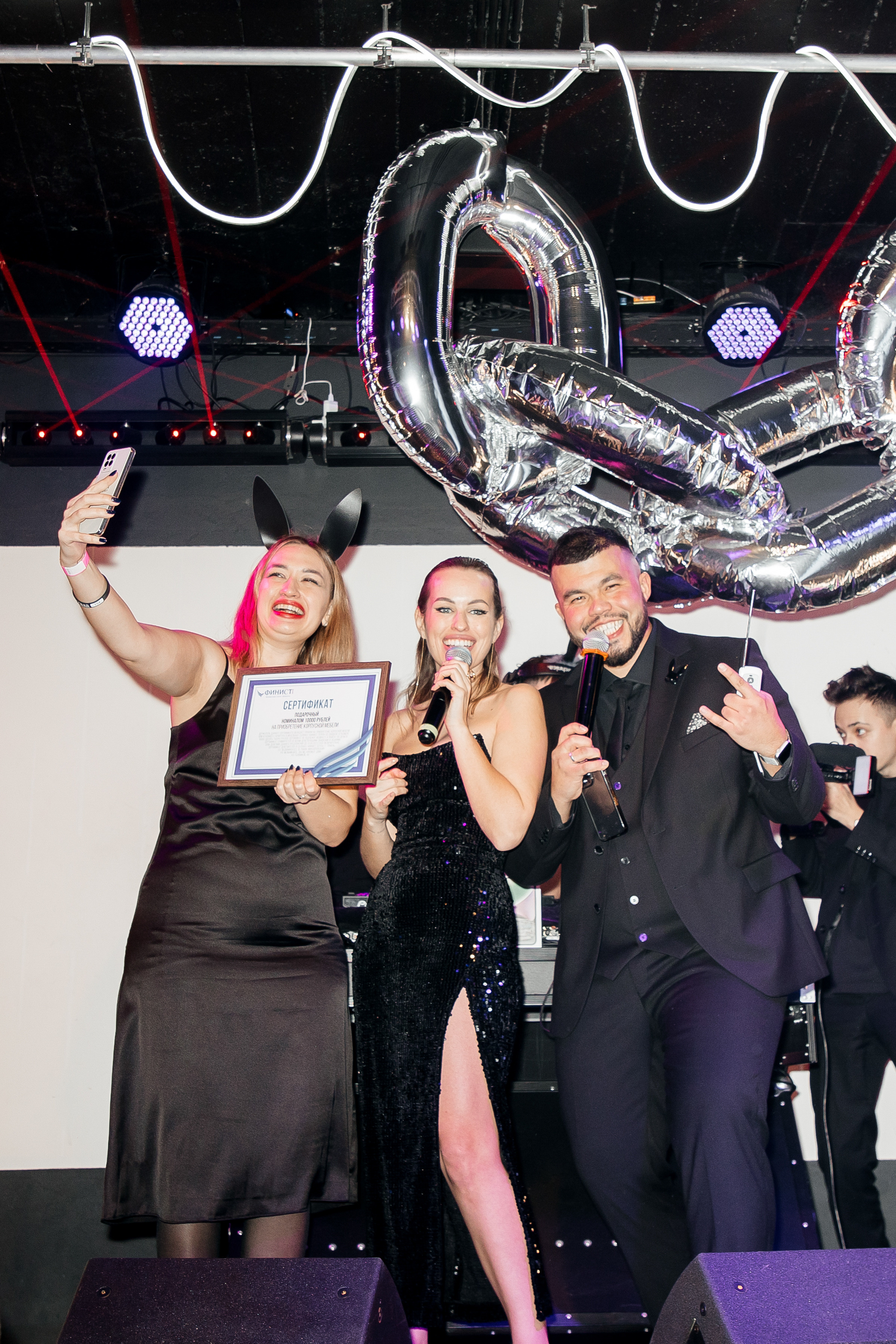 Новогодний корпоратив блогеров Тюмени БЛОГЕРАТИВ. Фотограф Денис Лесковский (Тюмень)