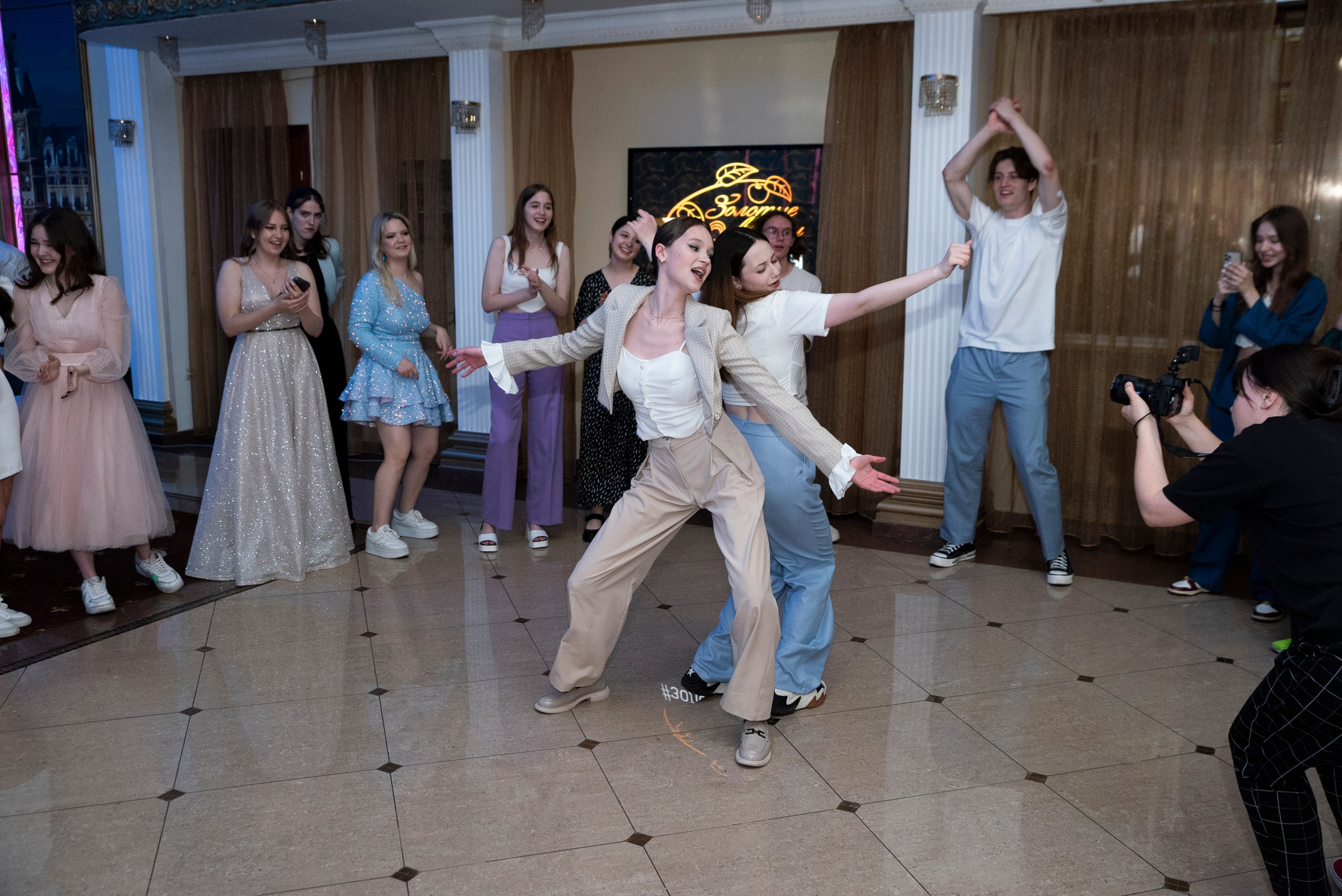 Выпускные вечера ООО «Золотые мечты». Фотограф в Москве Безлюдов Михаил