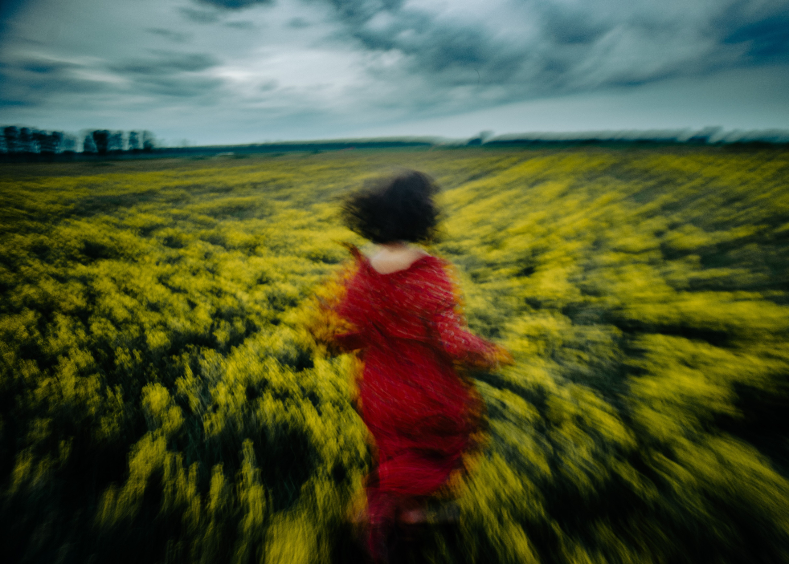 Beyond the line (colour). Metelevphoto