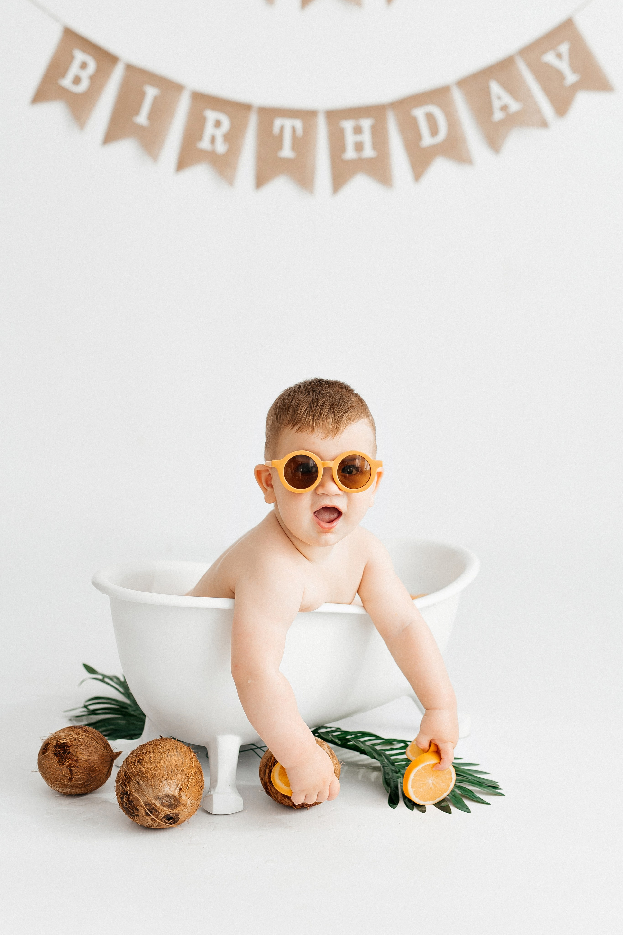 Первый годик. Профессиональная детская и семейная фотостудия в Краснодаре