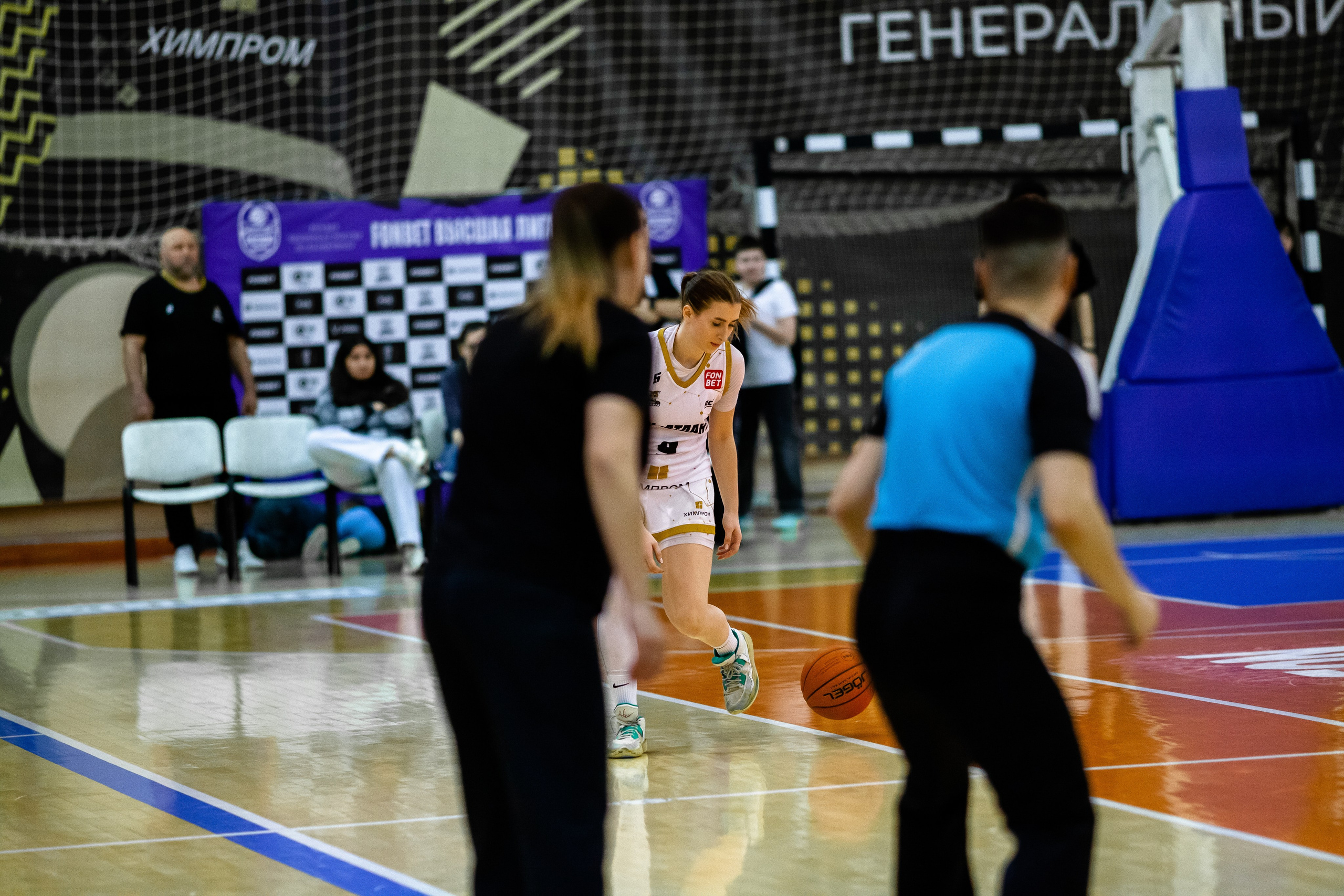 ЧГУ-Атланта — Ростов-ЮФУ / 1 игра. Фотография