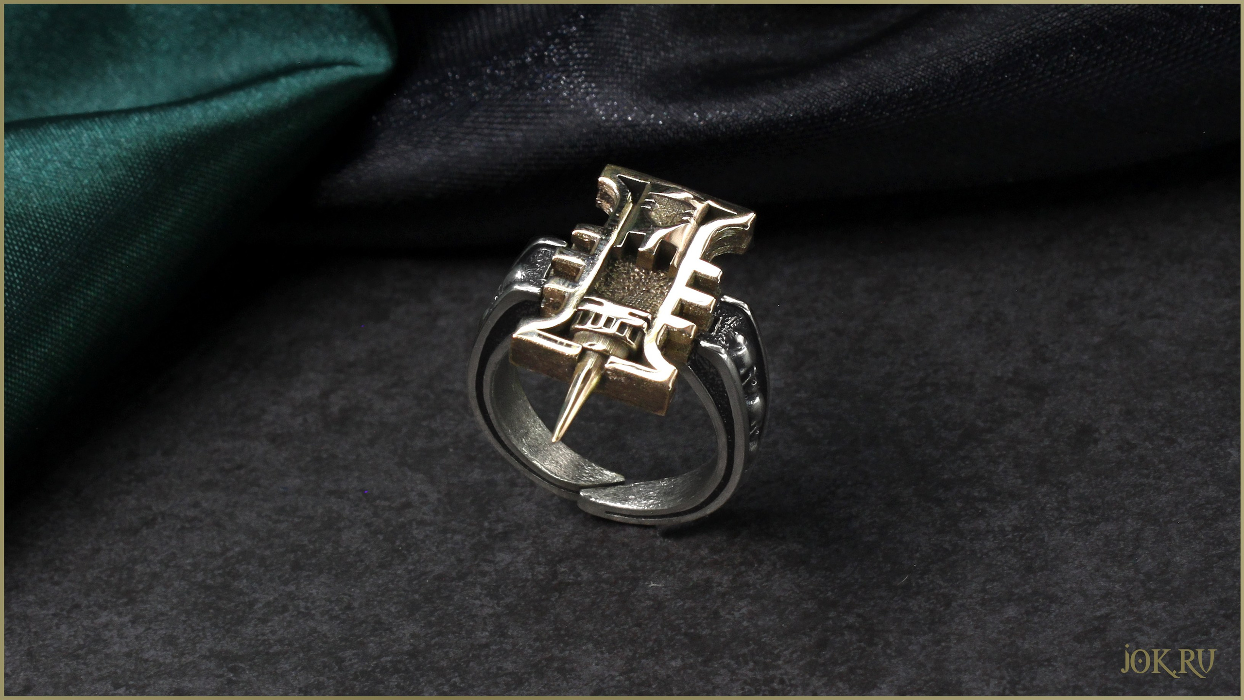 Warhammer 40000K - кольцо с ядовитой иглой Вольного торговца. Изготовление украшений на заказ в  Мастерской Джокер