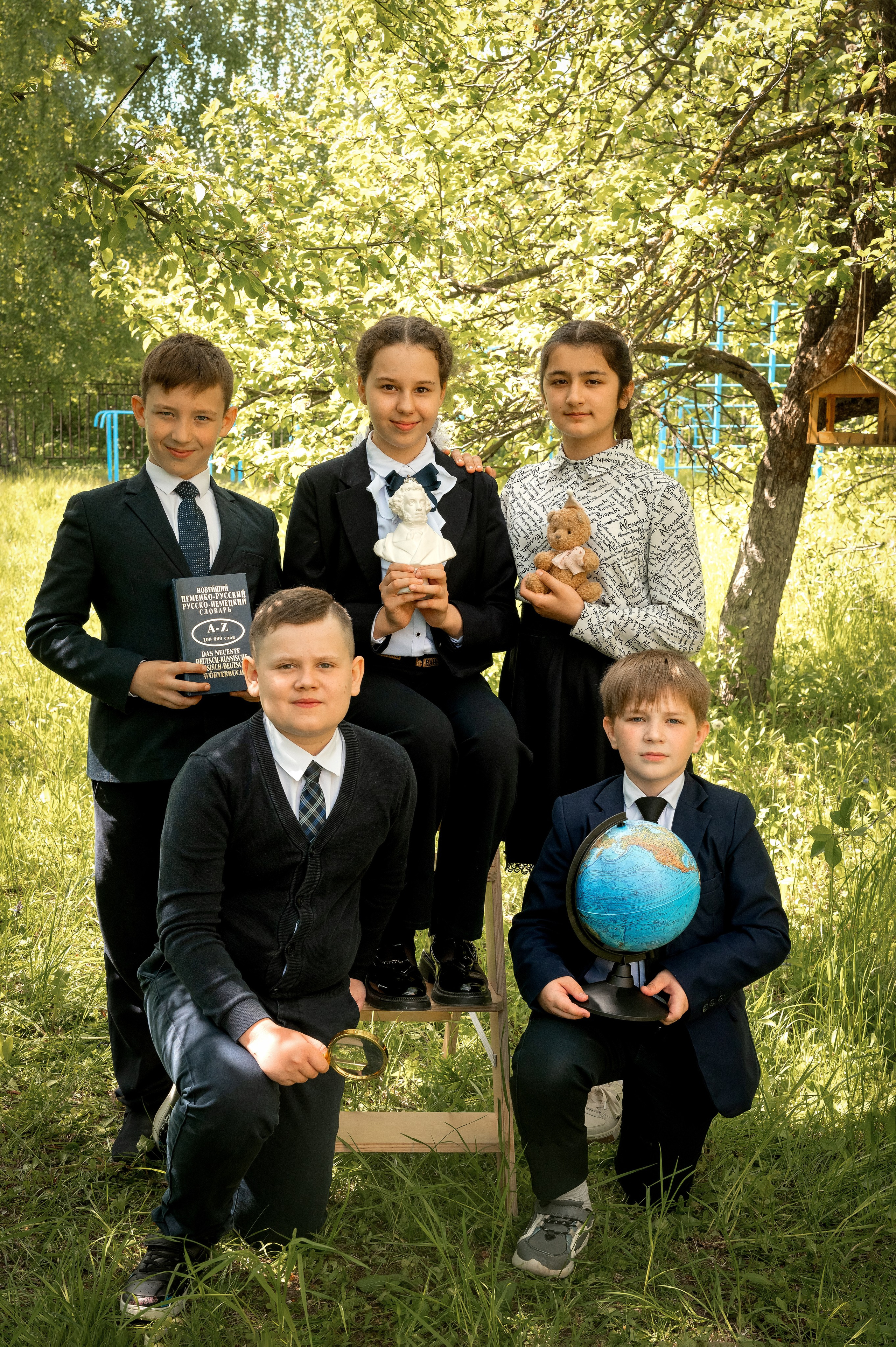 Школьный фотоальбом для младших классов. Фотограф новорождённых, семейный, школьный в городе Калуге Евгения