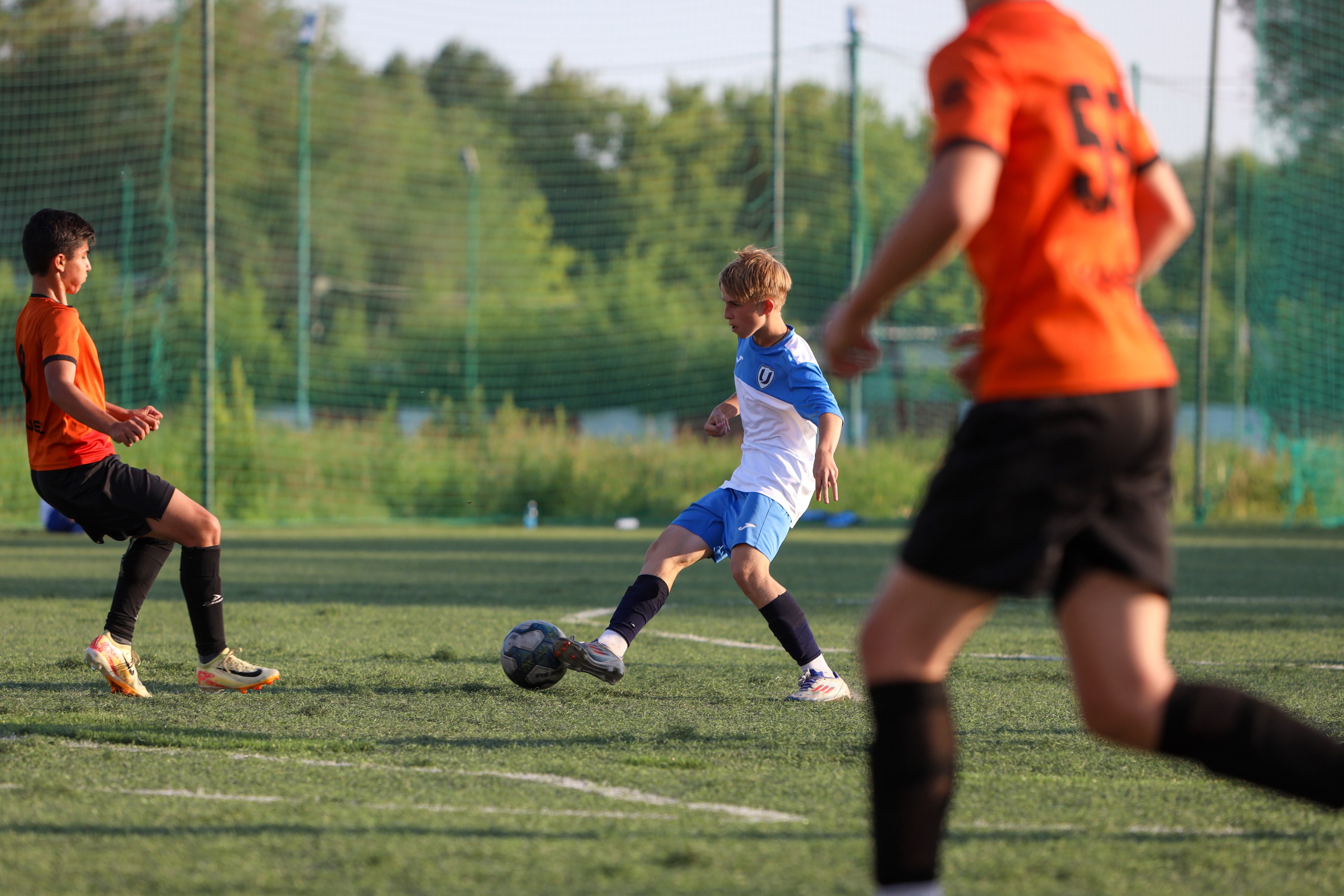Кинель — Виктория Унион. Чемпионат СФПЛ. Молодежная футбольная лига U-15. Спортивный фотограф в Самаре