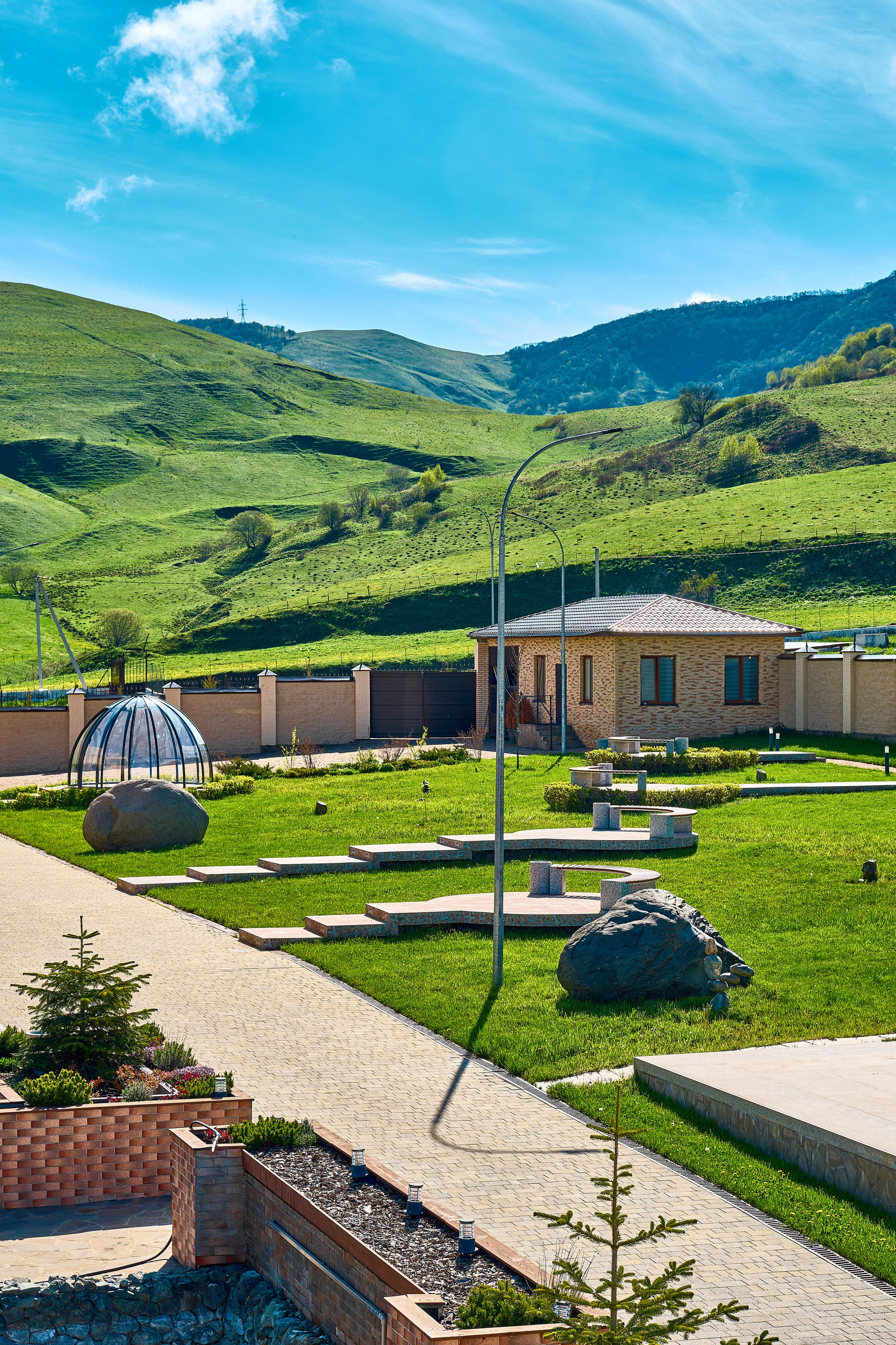 Cosmos La Vallee. Рекламный фотограф, видеограф, арт-директор в Санкт-Петербурге — Олег Хохрин