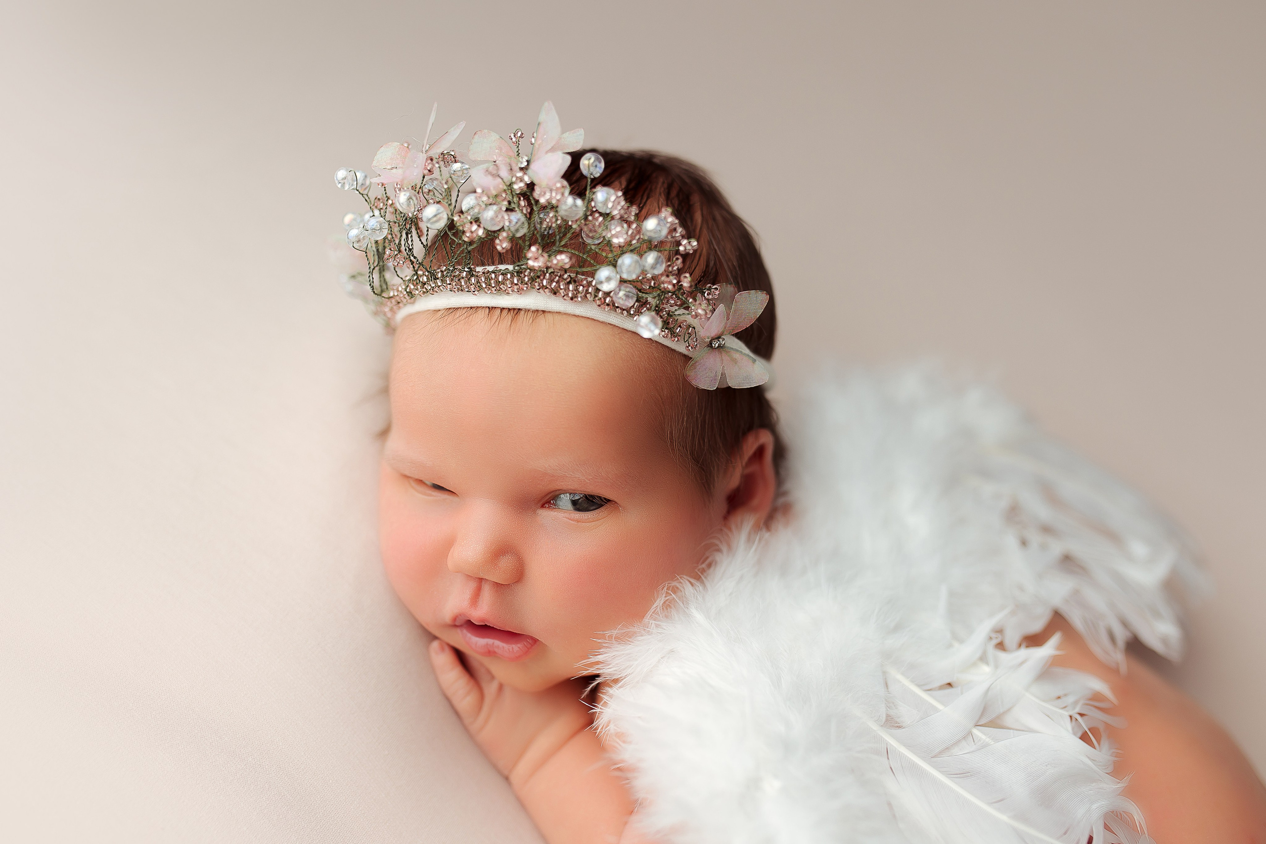 Новорожденные. Детский фотограф новорожденных Москва. годики под ключ. своя студия