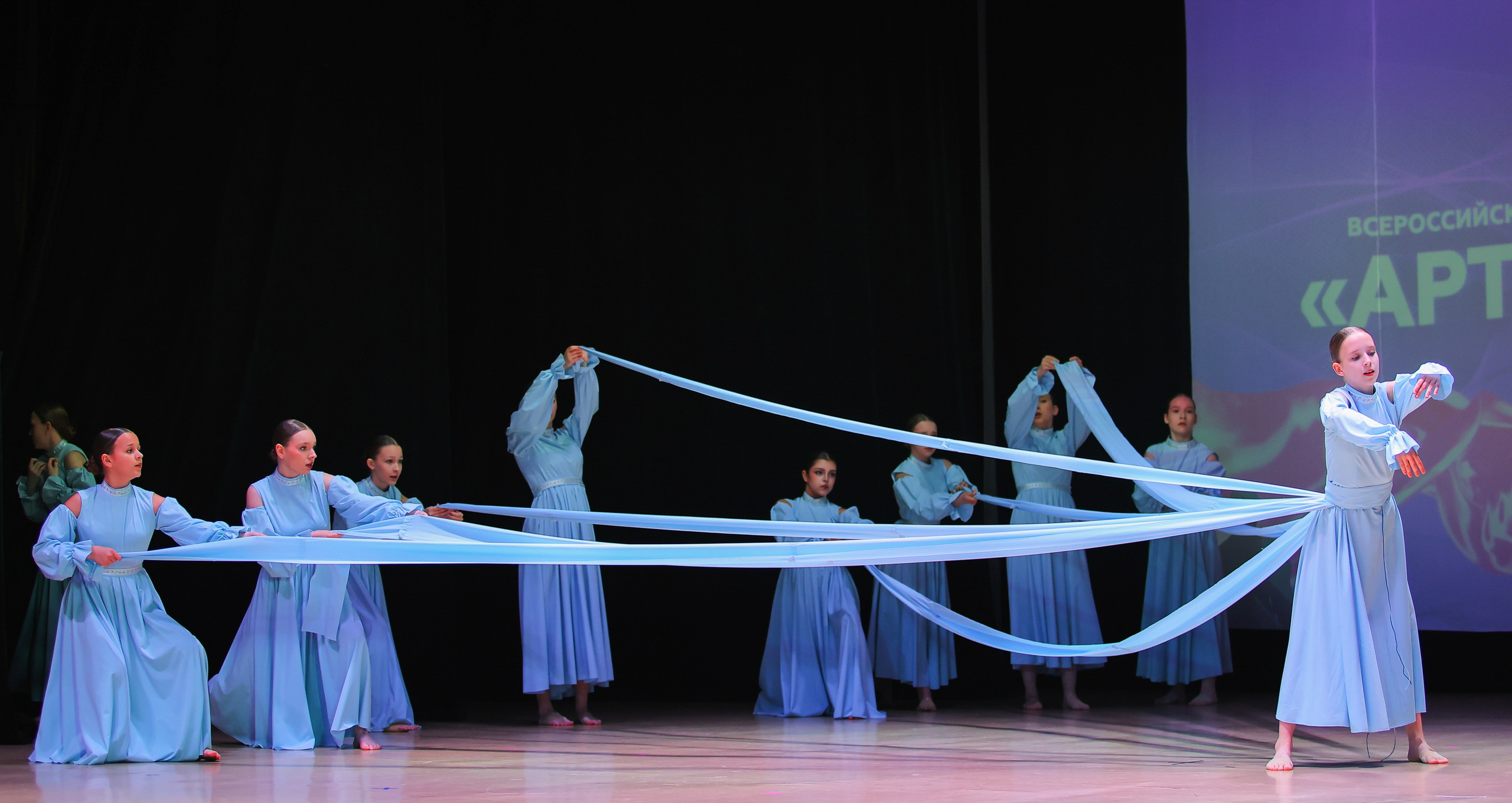 26.04.2025 Фестиваль хореографического искусства «АРТ-КОМПАС.ЮГ» г. Волгоград. Медиастудия Фото Концепт