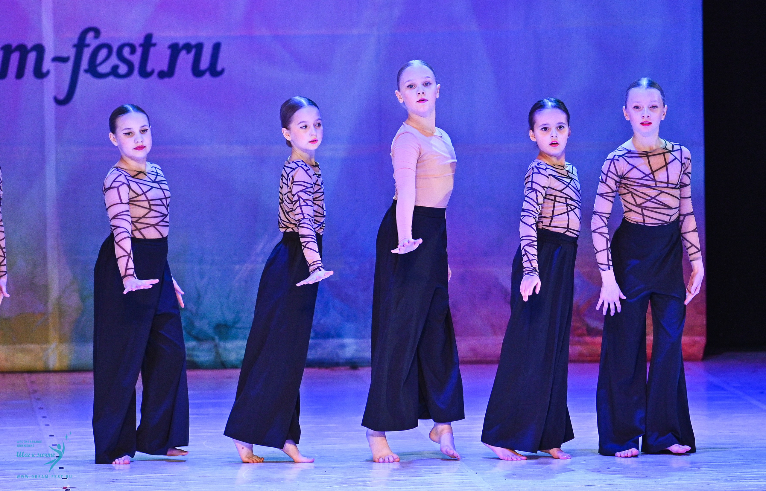 12.04.2025 Фестивальное движение «Шаг к мечте» г. Москва. Медиастудия Фото Концепт