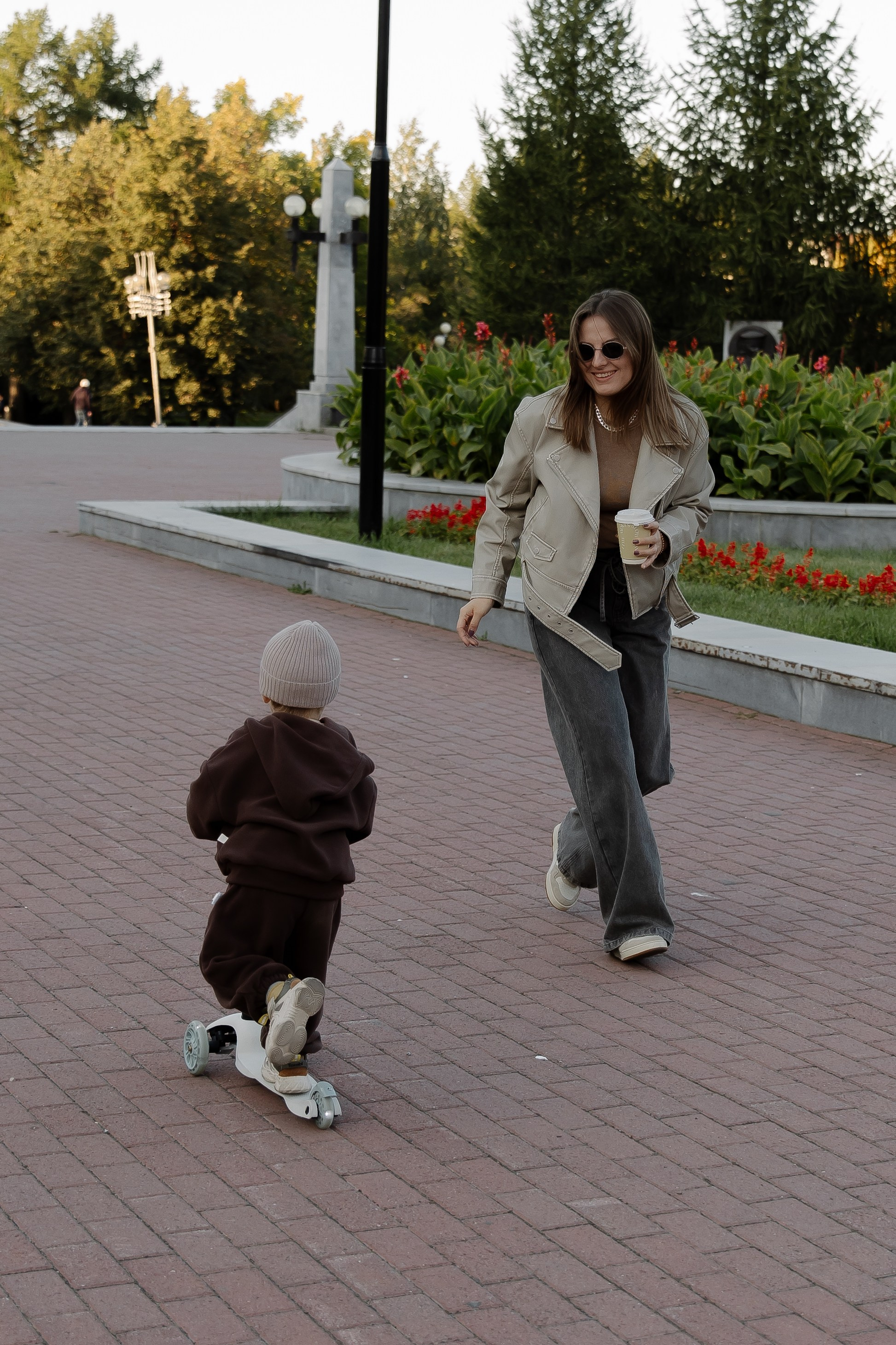 Осенняя прогулка мама и сын. СВАДЕБНЫЙ ФОТОГРАФ ЧЕЛЯБИНСК