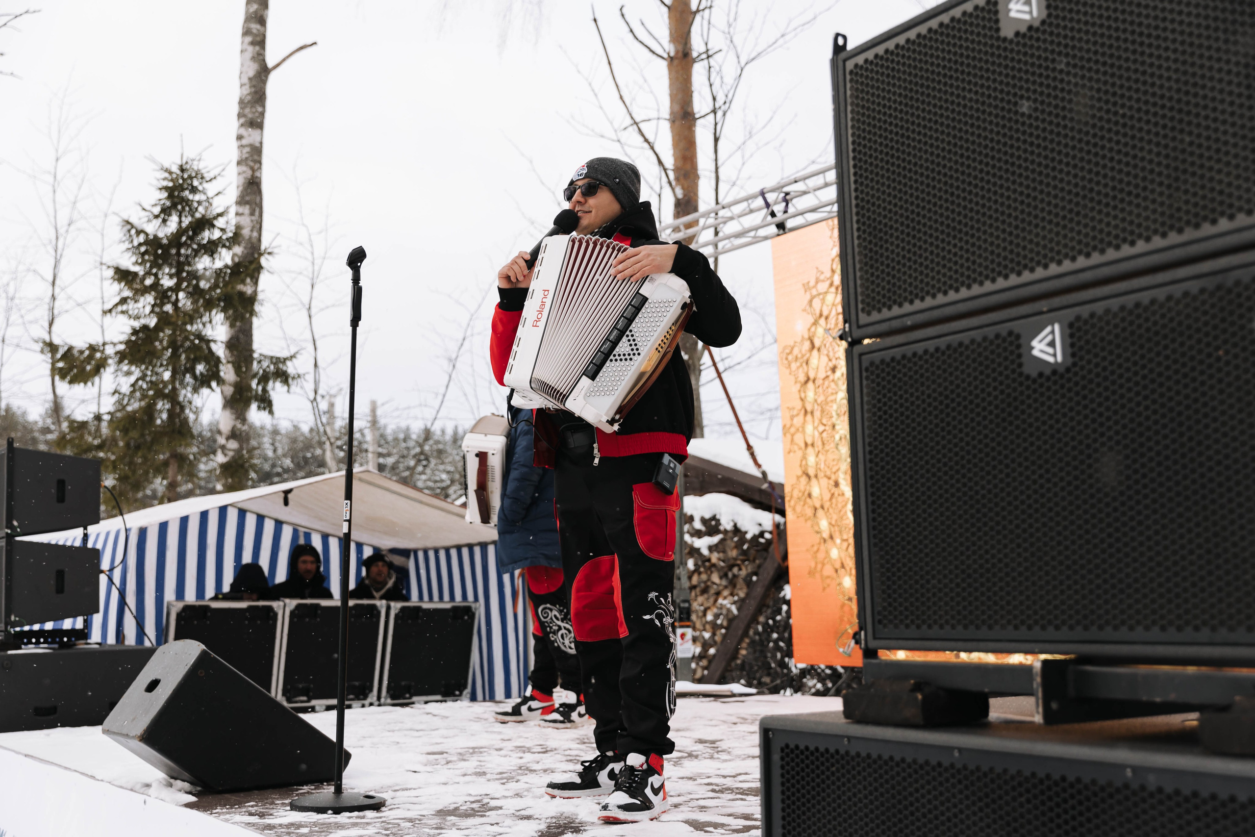 Виноградов. Э Т О М Ы