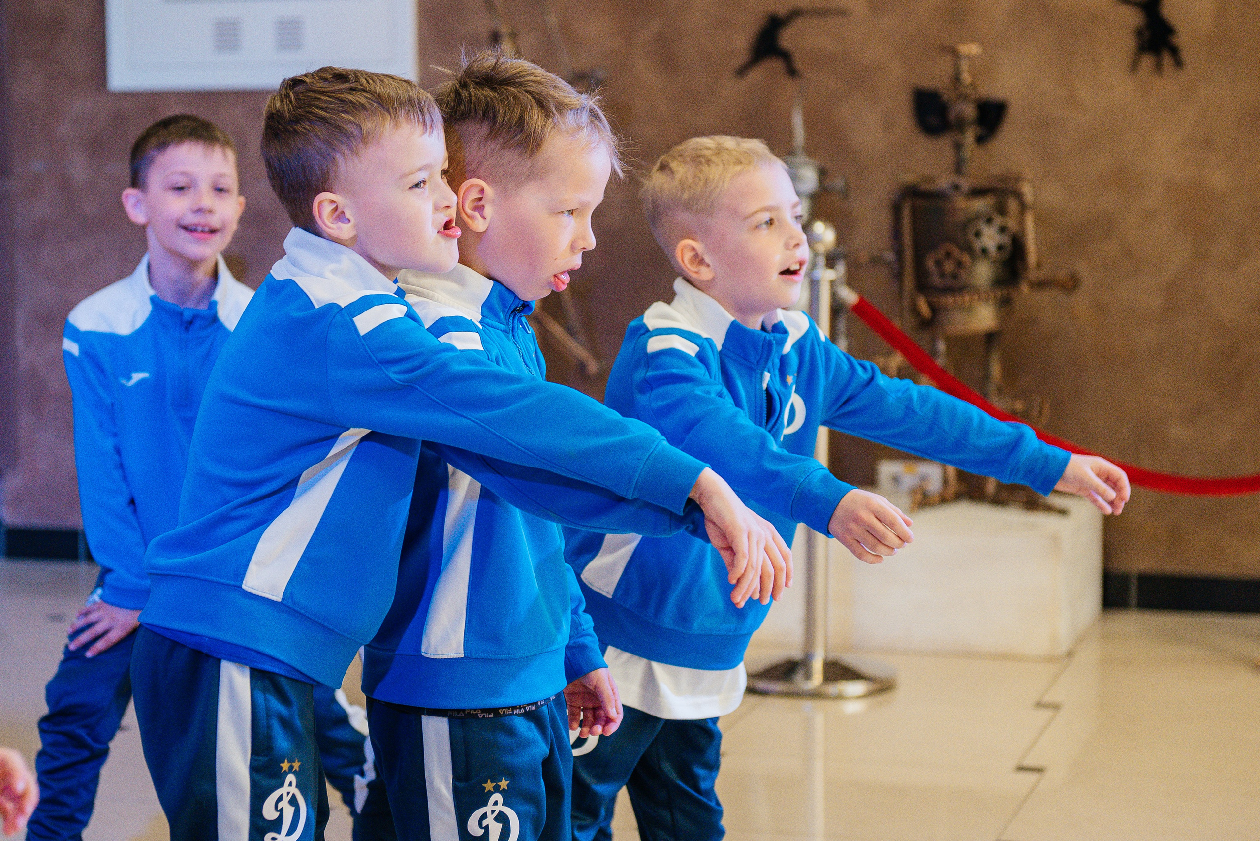 ЛИГА.БРО: JUNIOR 23/24. Свадебный и репортажный фотограф Никита Сницарев в Барнауле