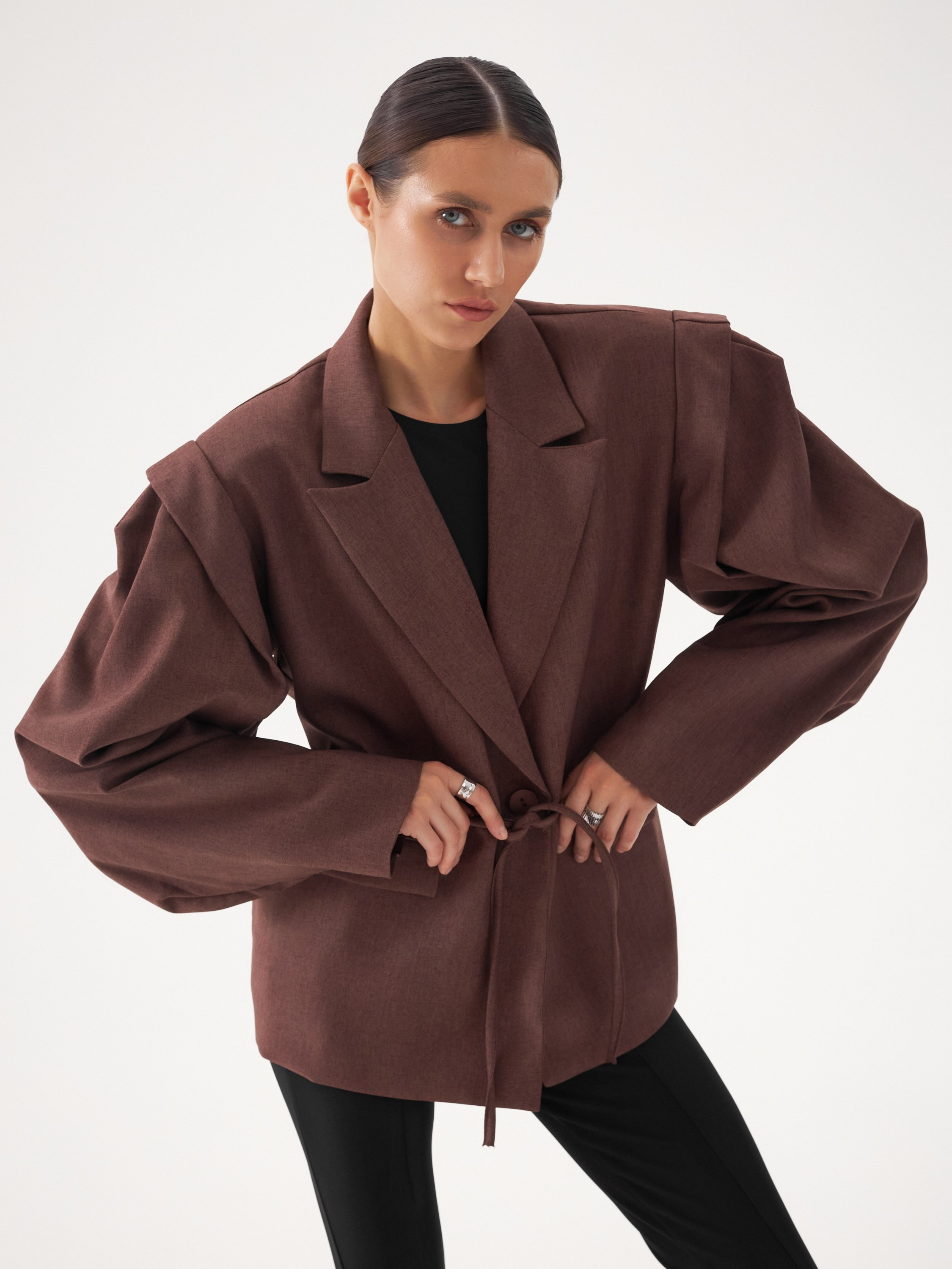 Фотосъемка пиджаков Екатеринбург Wildberries ВБ Ozon Озон фотосессия одежды Екб заказать цена фотосъемка товара WB маркетплейс карточки това. Фотограф Екатеринбург Анастасия Жерновская | Маркетплейсы и нейрофото