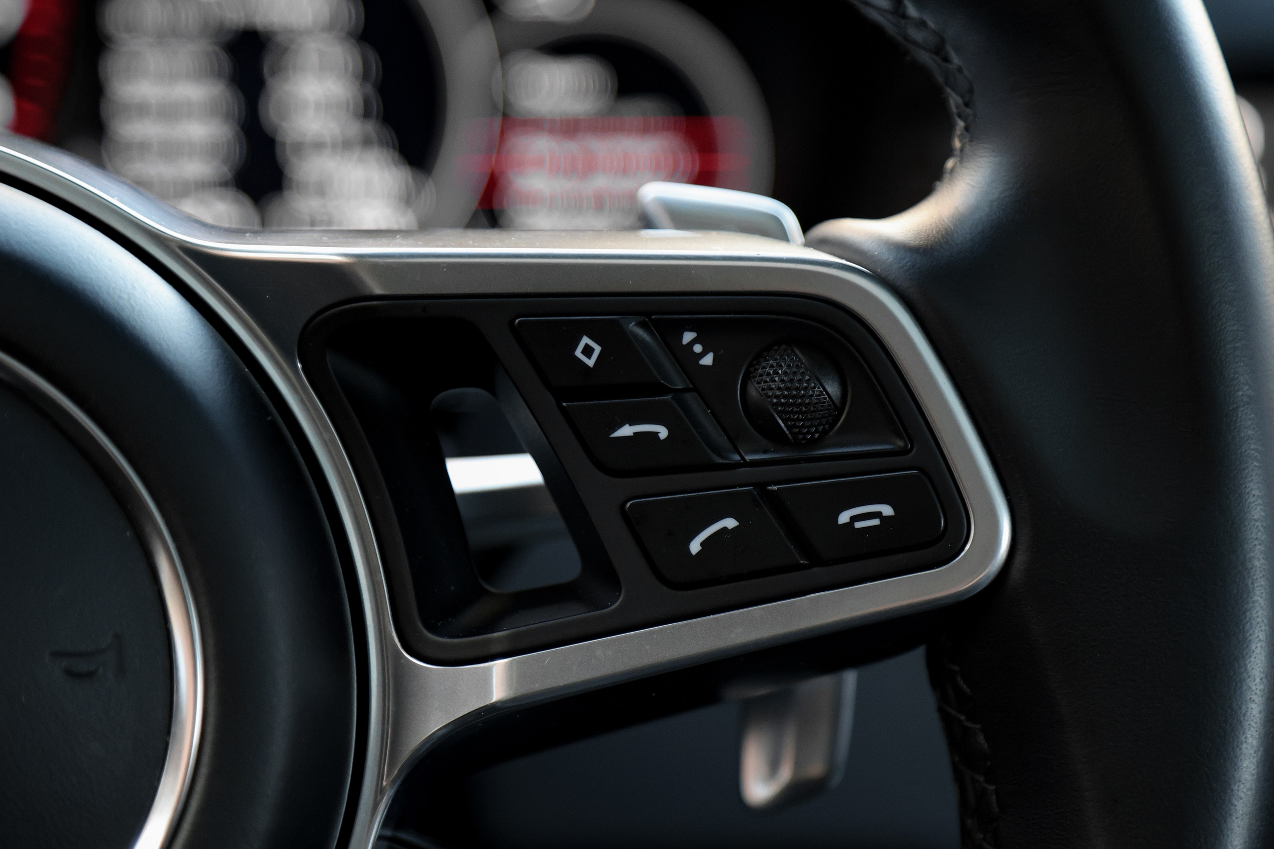 2020 Porsche Cayenne 3.0 AT. Mixturecaptures