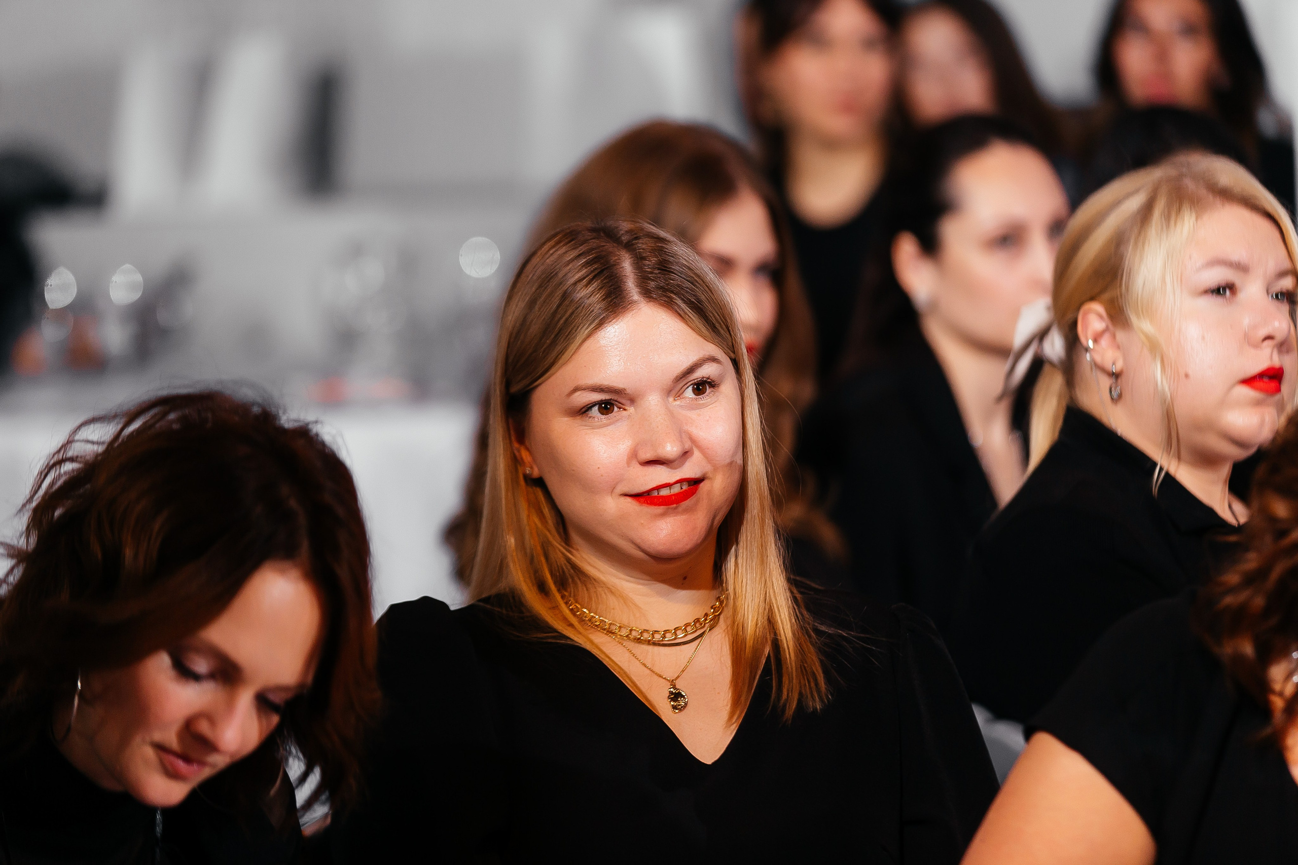 Фотозона+выступление спикеров. Фотограф в Красноярске Надежда Воскресенская