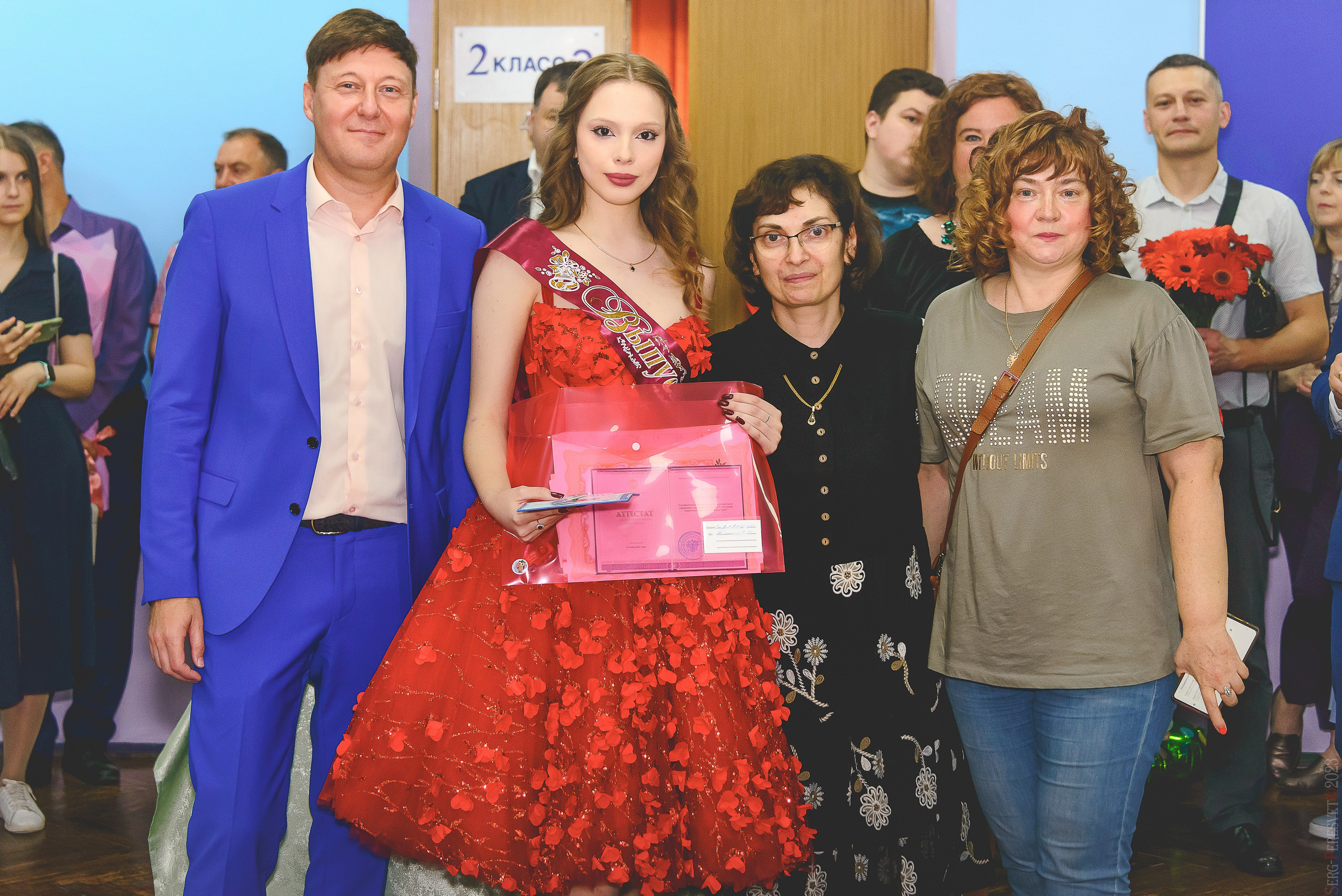 Выпускной 11 класс. Ваш фотограф на праздник в Москве, Раменском, Жуковском, Люберцах