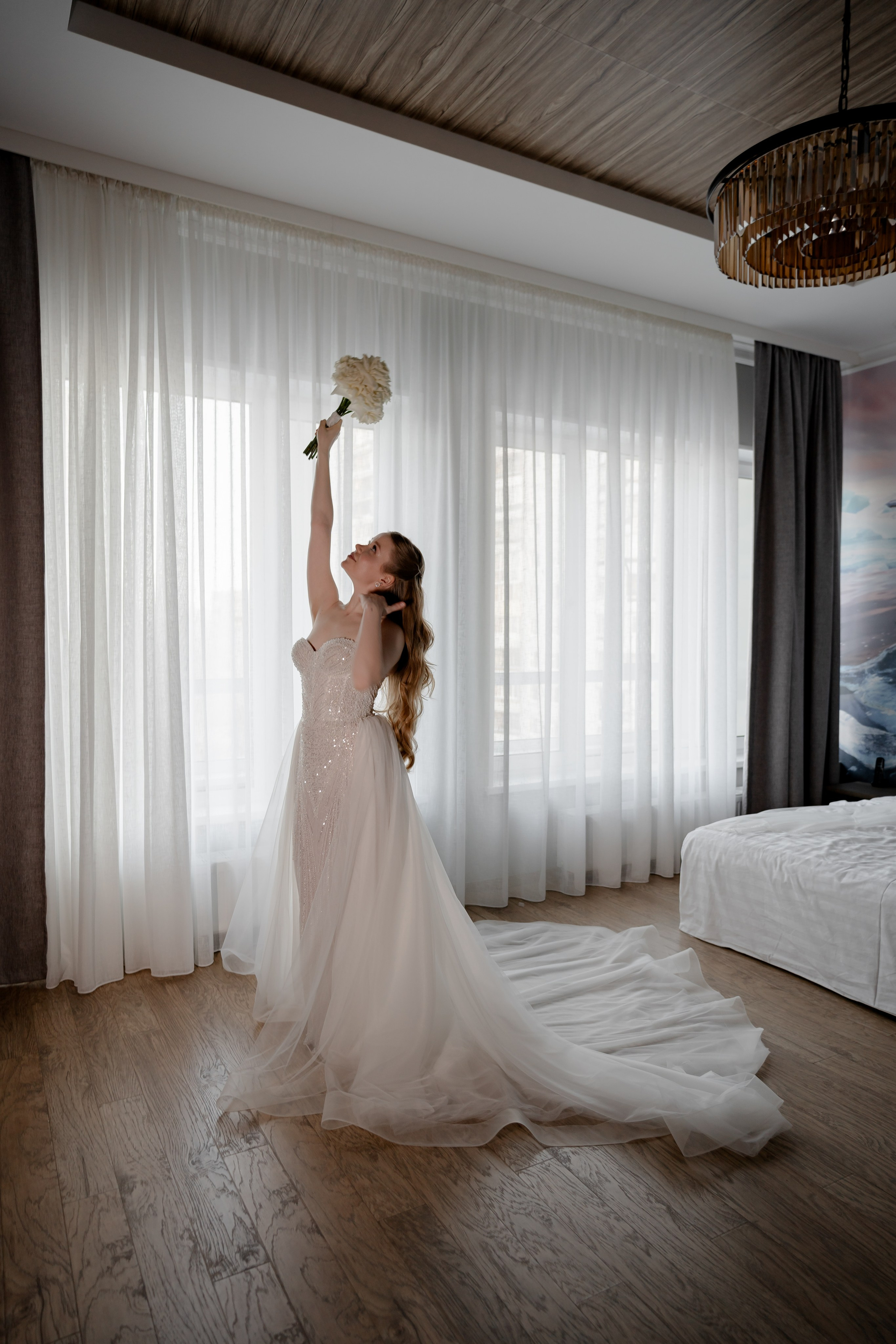СВАДЕБНАЯ СЬЕМКА СБОРОВ В ОТЕЛЕ И ВЫЕЗД НА ЦЕРЕМОНИЮ (СНЯТО В СИБИРЕ В НИЖНЕВАРТОВСКЕ). Профессиональный фотограф, Санкт-Петербург — Виктория Богомолова
