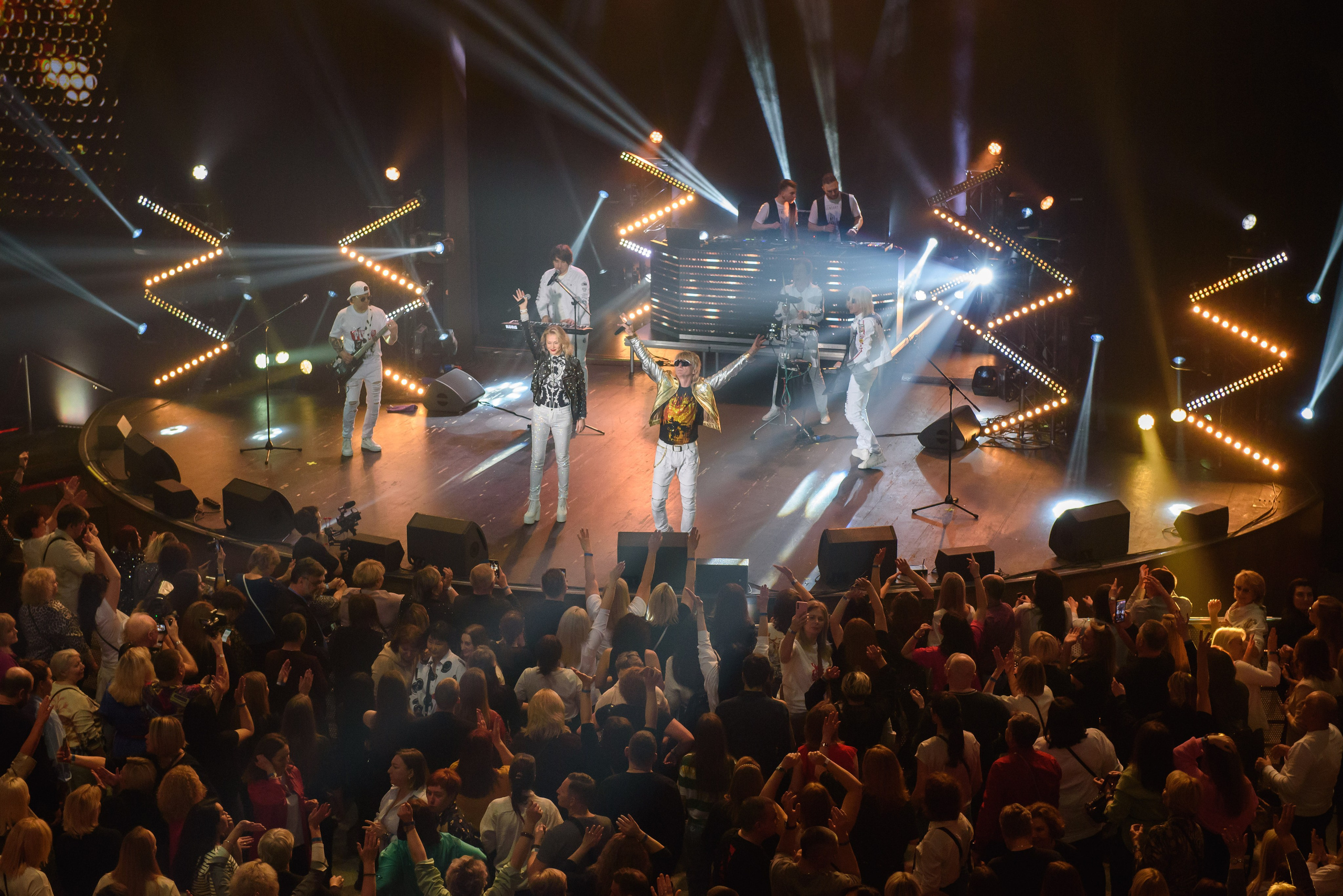 Дискотека СССР. «Сладкий сон» и Сергей Васюта — «Имена на все времена». Бренд-фотограф для экспертов и блогеров в Москве Влада Горбовская