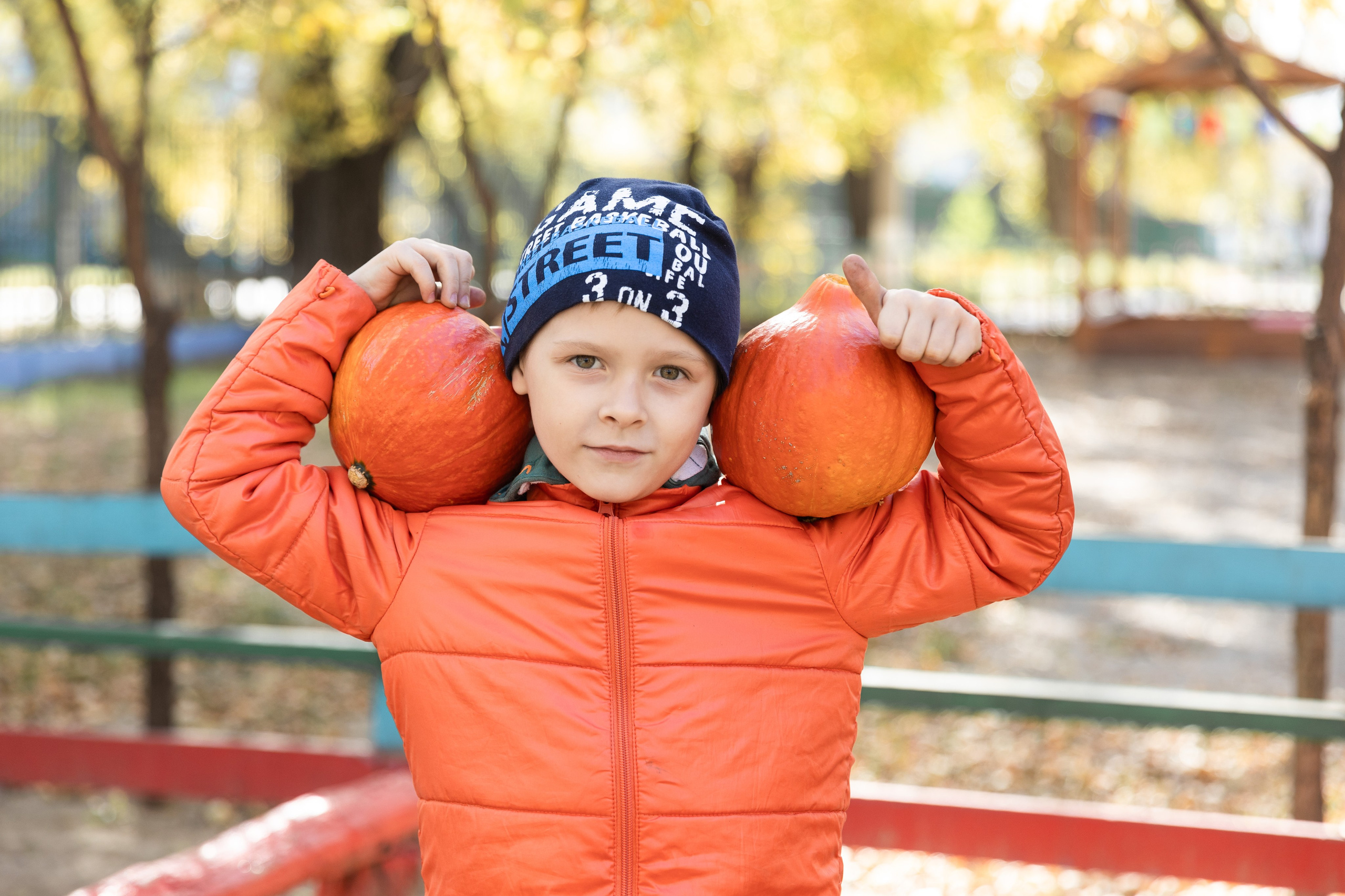 Здесь ^ Осенняя фотосессия. Семейный, детский, школьный фотограф в Благовещенске Яна Белоусова