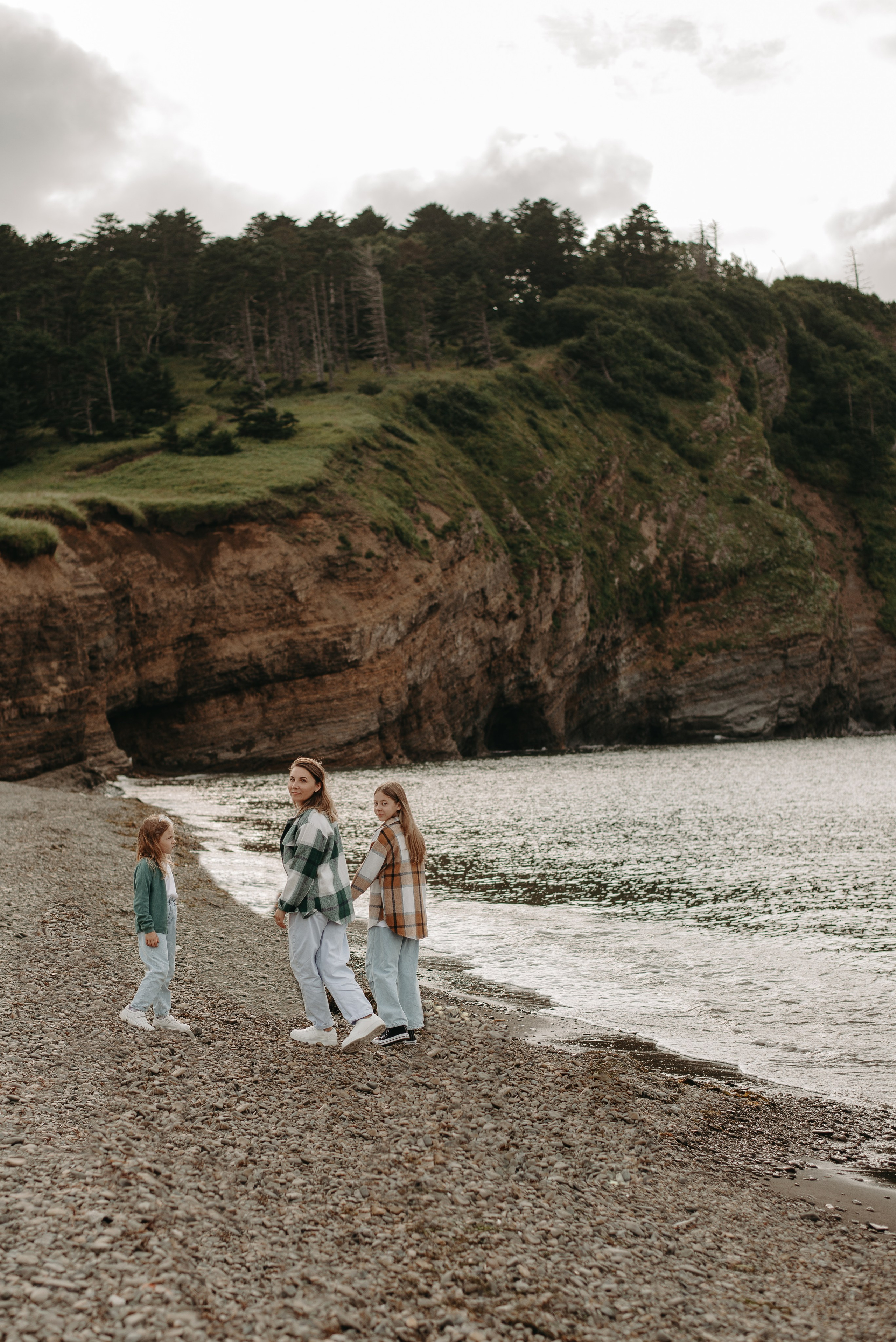 Наташа, Соня и Ксюша. Ирина Метелица фотограф на Шикотане