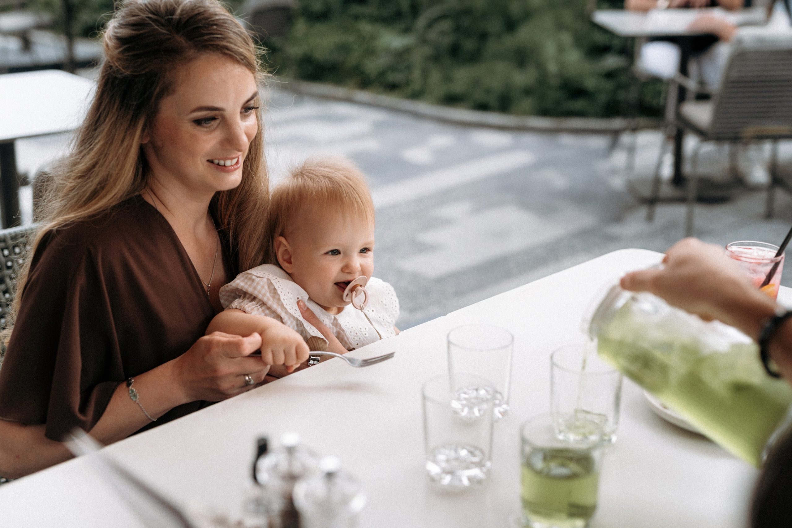 Семейная фотосессия на берегу реки для Миши, Тани, Сони и Таи. Свадебный фотограф в Тамбове Павел Четвертков