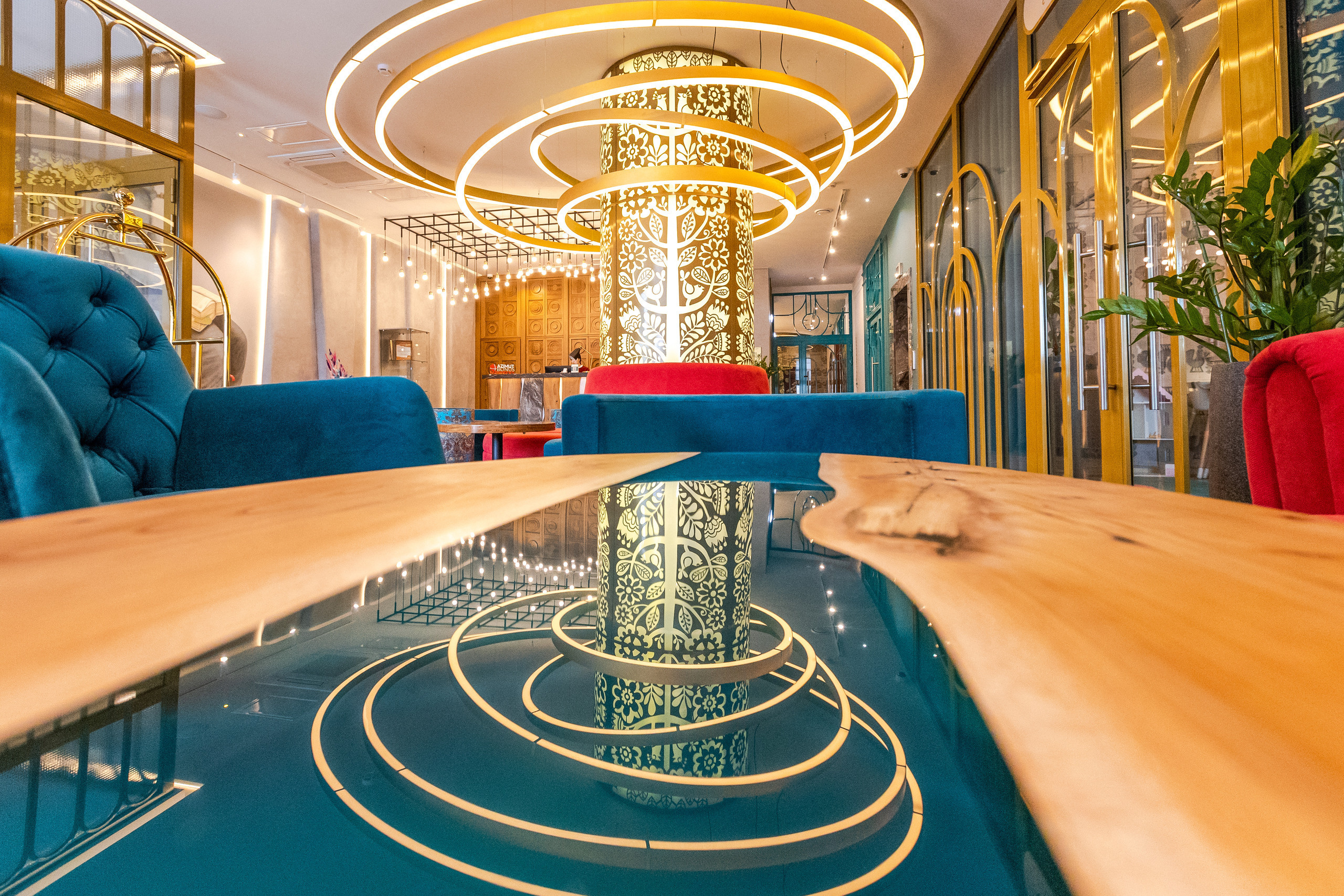 РЕСТОРАН СВЕТСКИ И ХОЛ ОТЕЛЯ АЗИМУТ (я в гостях, не запланированная фотосъемка). Фотограф в Туле Крупский АнДРей. Фотостудия «КАДР71» в Туле