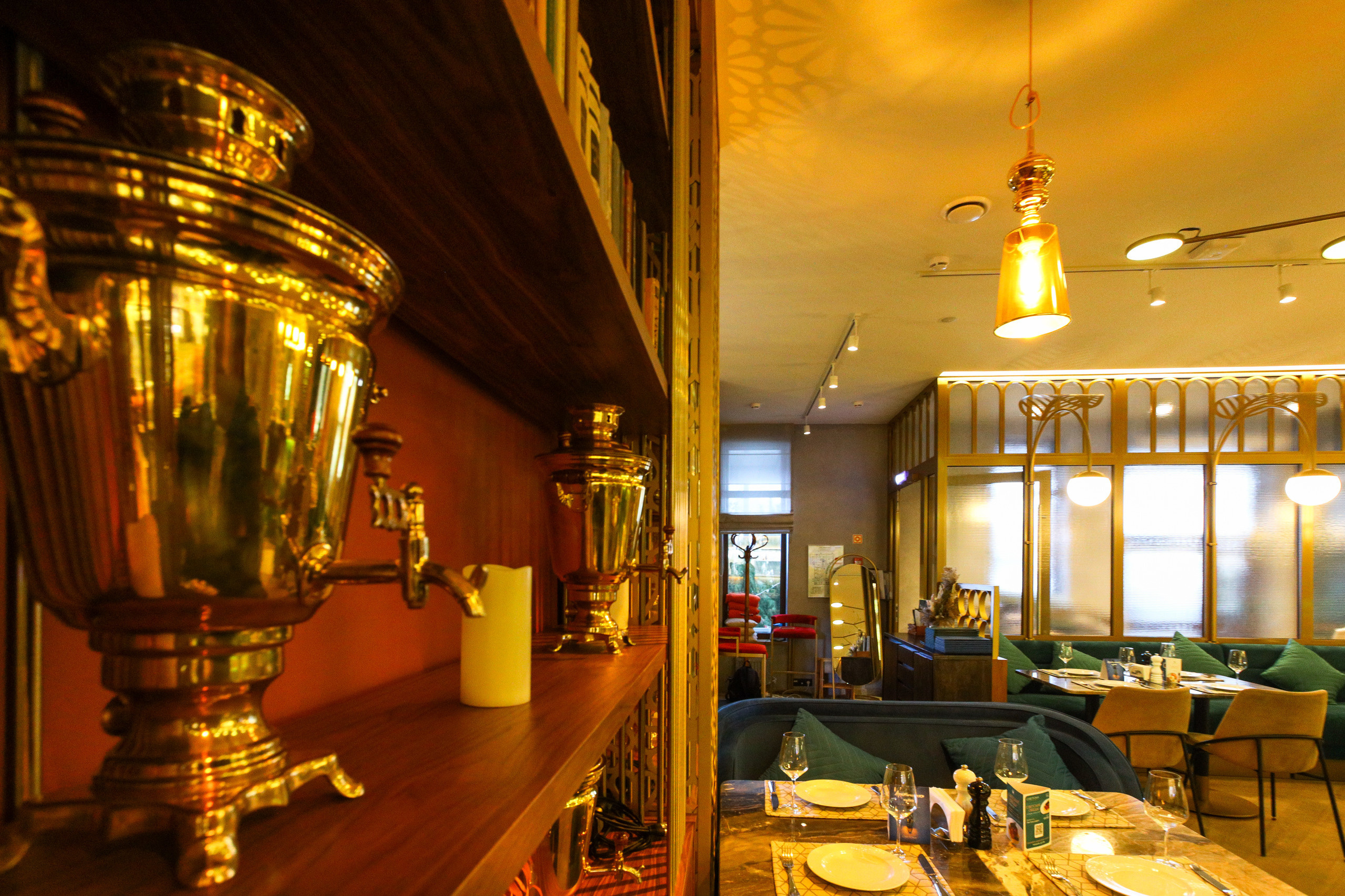 РЕСТОРАН СВЕТСКИ И ХОЛ ОТЕЛЯ АЗИМУТ (я в гостях, не запланированная фотосъемка). Фотограф в Туле Крупский АнДРей. Фотостудия «КАДР71» в Туле