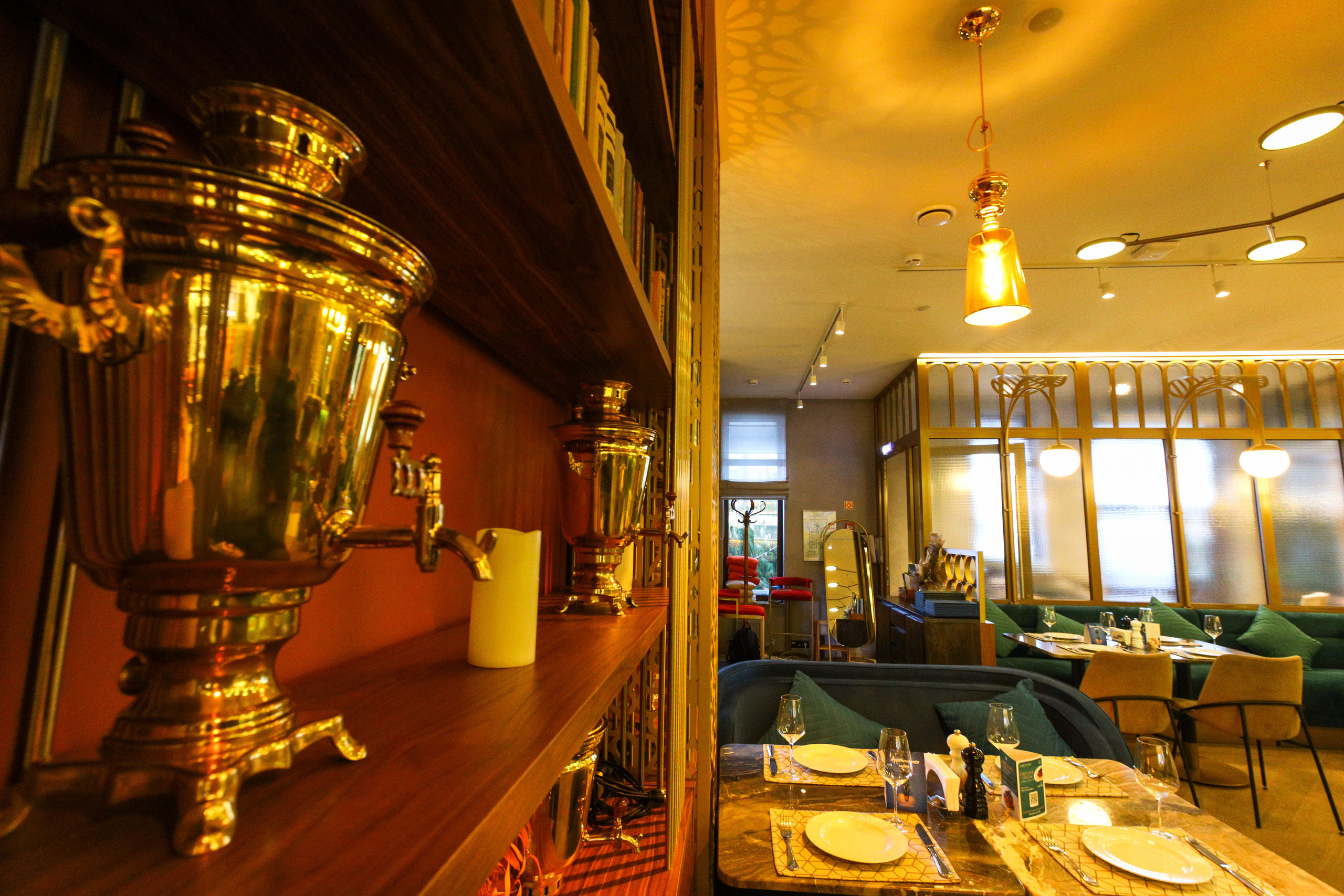 РЕСТОРАН СВЕТСКИ И ХОЛ ОТЕЛЯ АЗИМУТ (я в гостях, не запланированная фотосъемка). Фотограф в Туле Крупский АнДРей. Фотостудия «КАДР71» в Туле