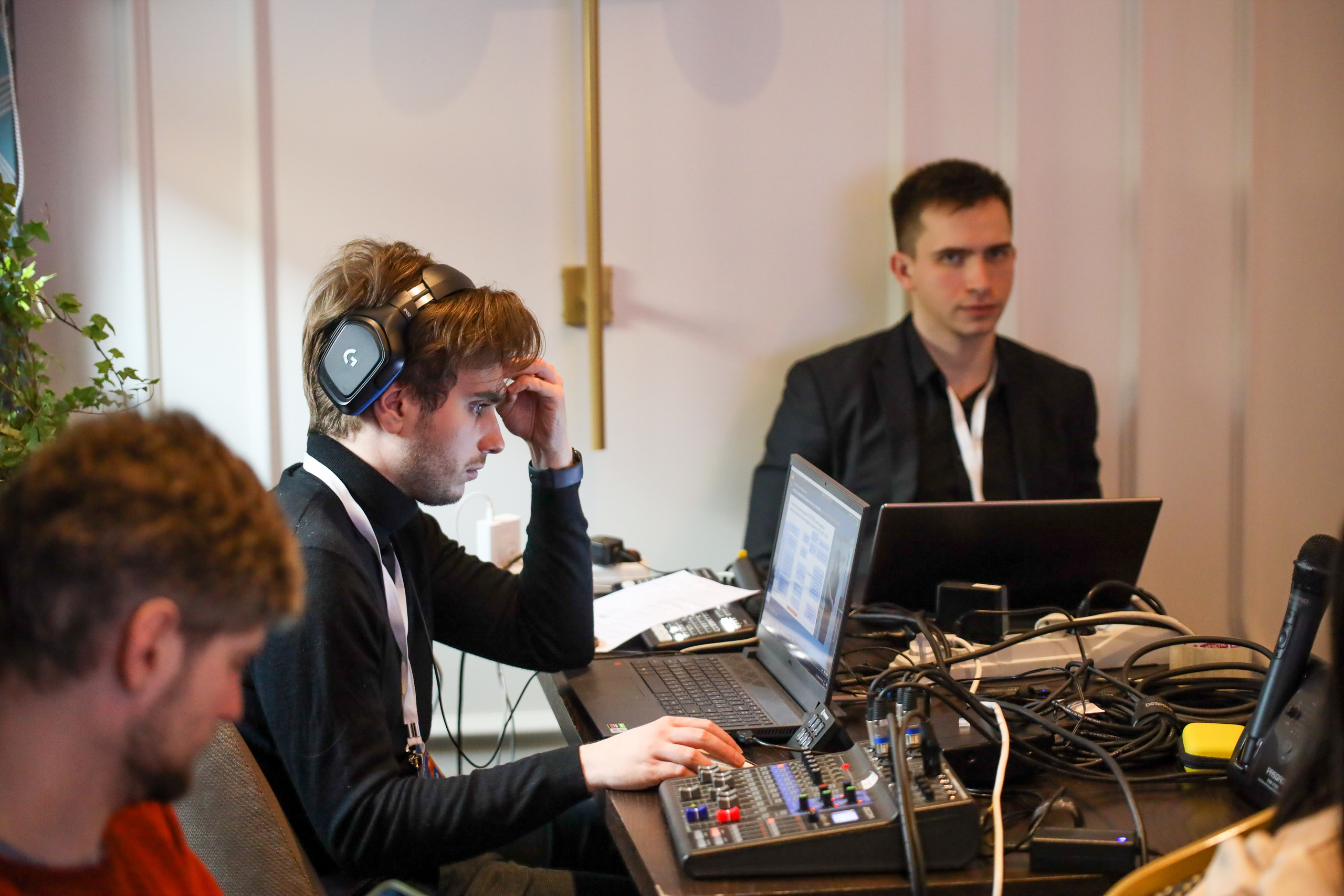 Репортаж с конференции «МОЛНЕО» (медицина, онкология). Фотограф в Туле Крупский АнДРей. Фотостудия «КАДР71» в Туле