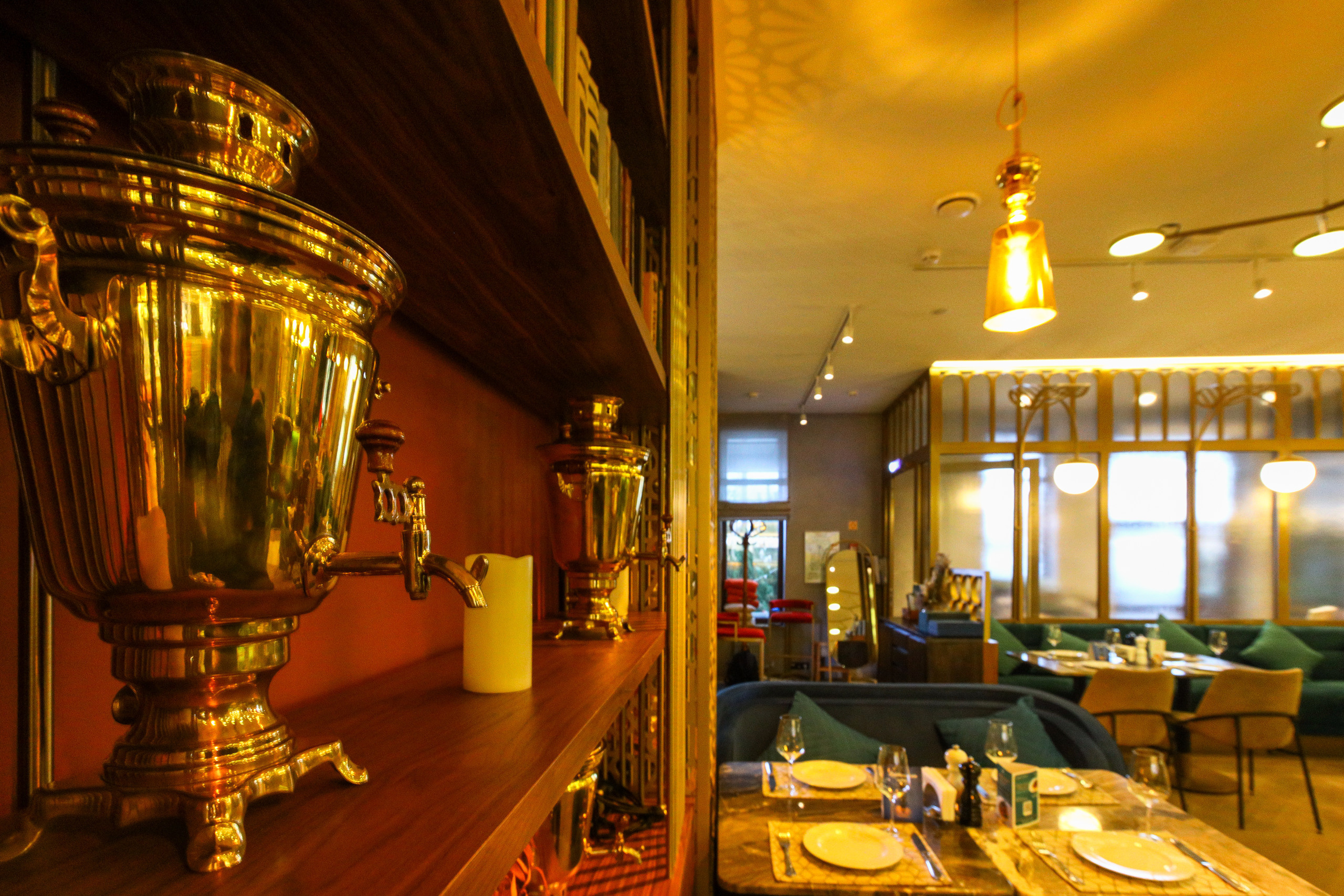 РЕСТОРАН СВЕТСКИ И ХОЛ ОТЕЛЯ АЗИМУТ (я в гостях, не запланированная фотосъемка). Фотограф в Туле Крупский АнДРей. Фотостудия «КАДР71» в Туле