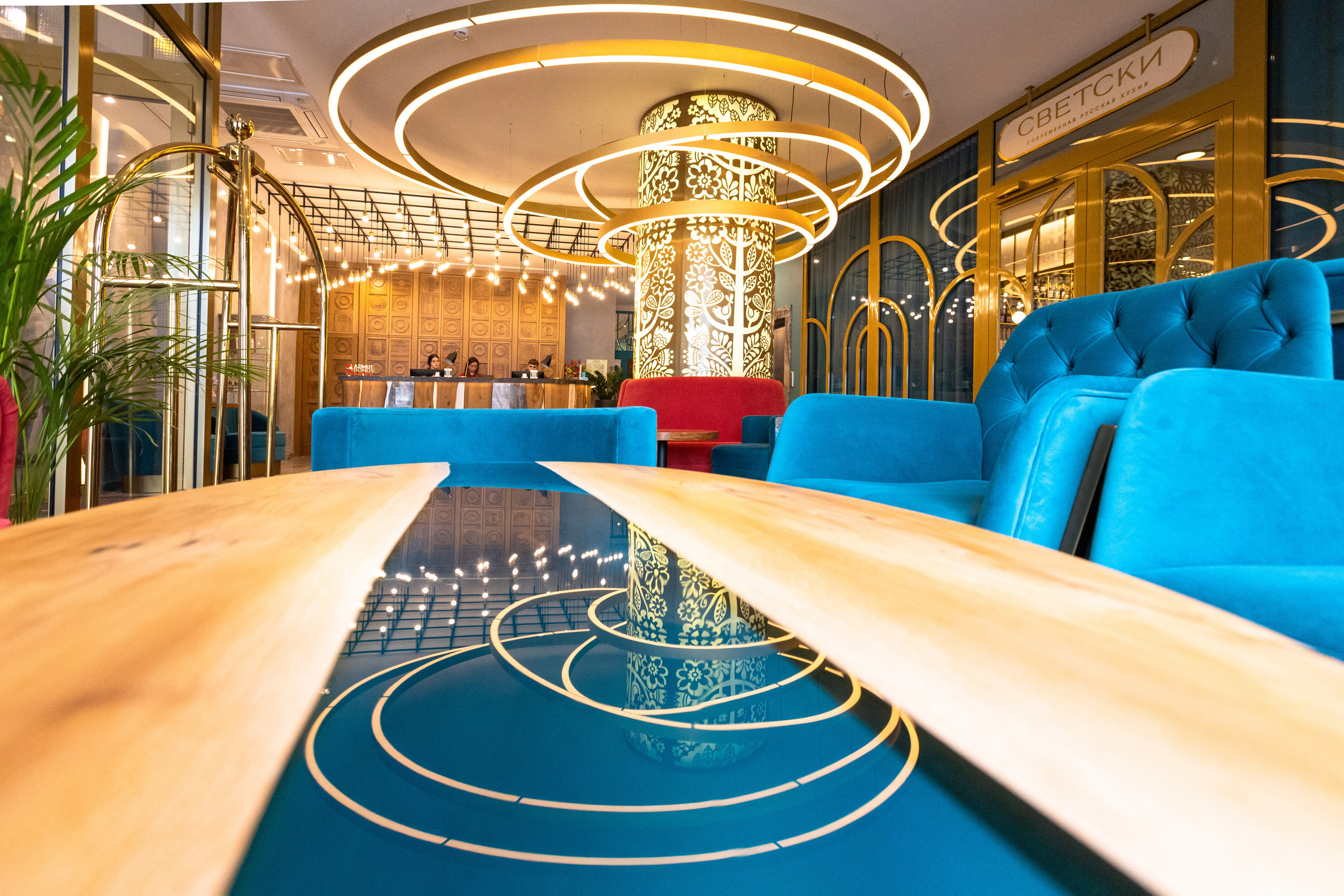 РЕСТОРАН СВЕТСКИ И ХОЛ ОТЕЛЯ АЗИМУТ (я в гостях, не запланированная фотосъемка). Фотограф в Туле Крупский АнДРей. Фотостудия «КАДР71» в Туле