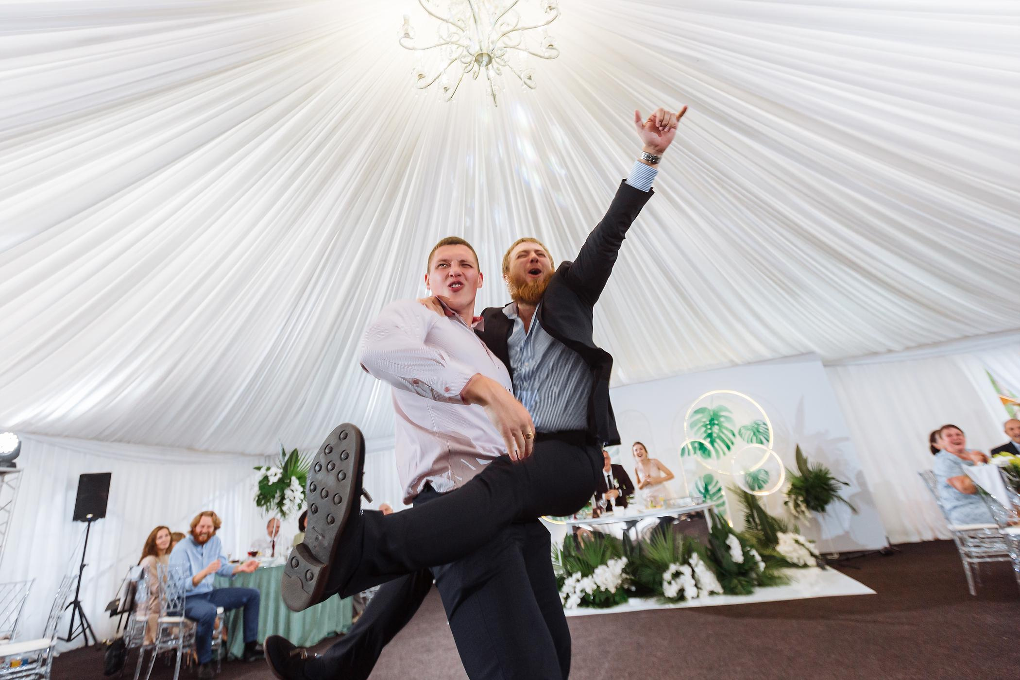 Свадебный фотограф Москва Питер Екатеринбург Антон Матвеев https://www.instagram.com/toha.matveev/