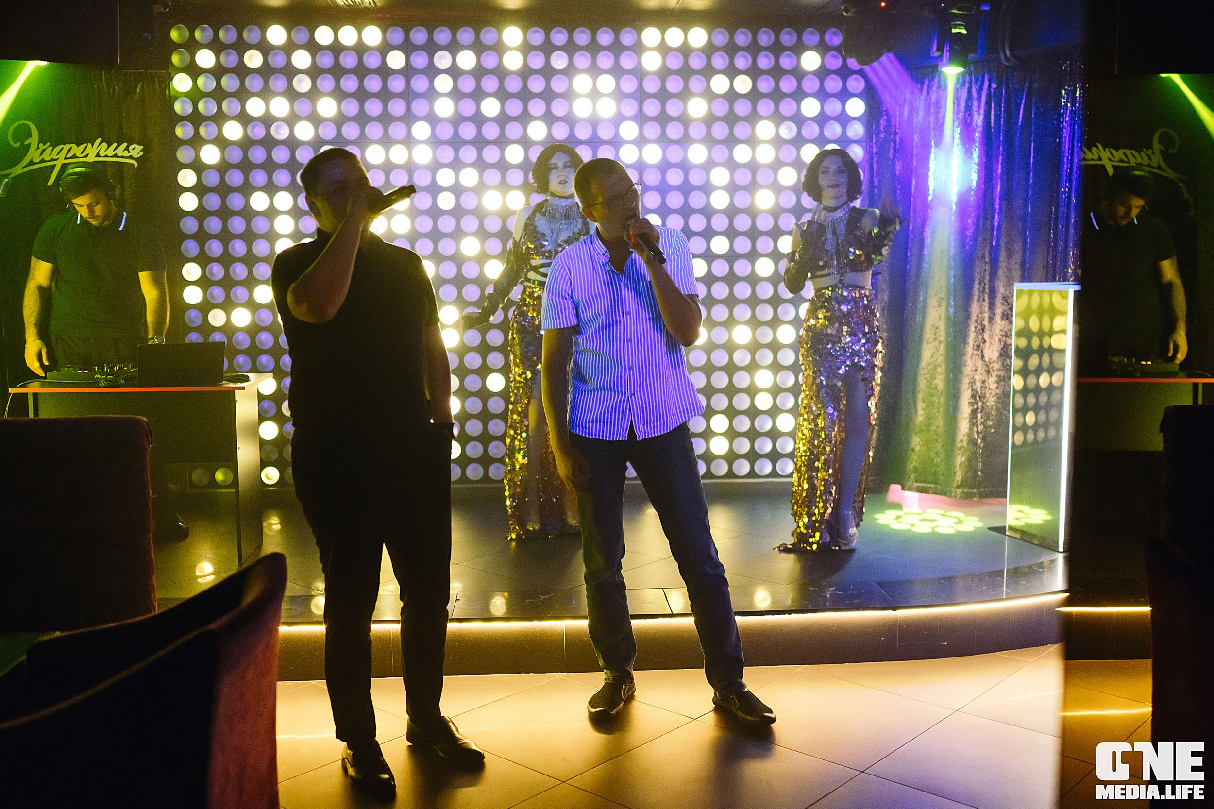 Фоторепортаж из караоке-клуба Эйфория. One Media Life: фоторепортажи, фотоотчеты с мероприятий и заведений