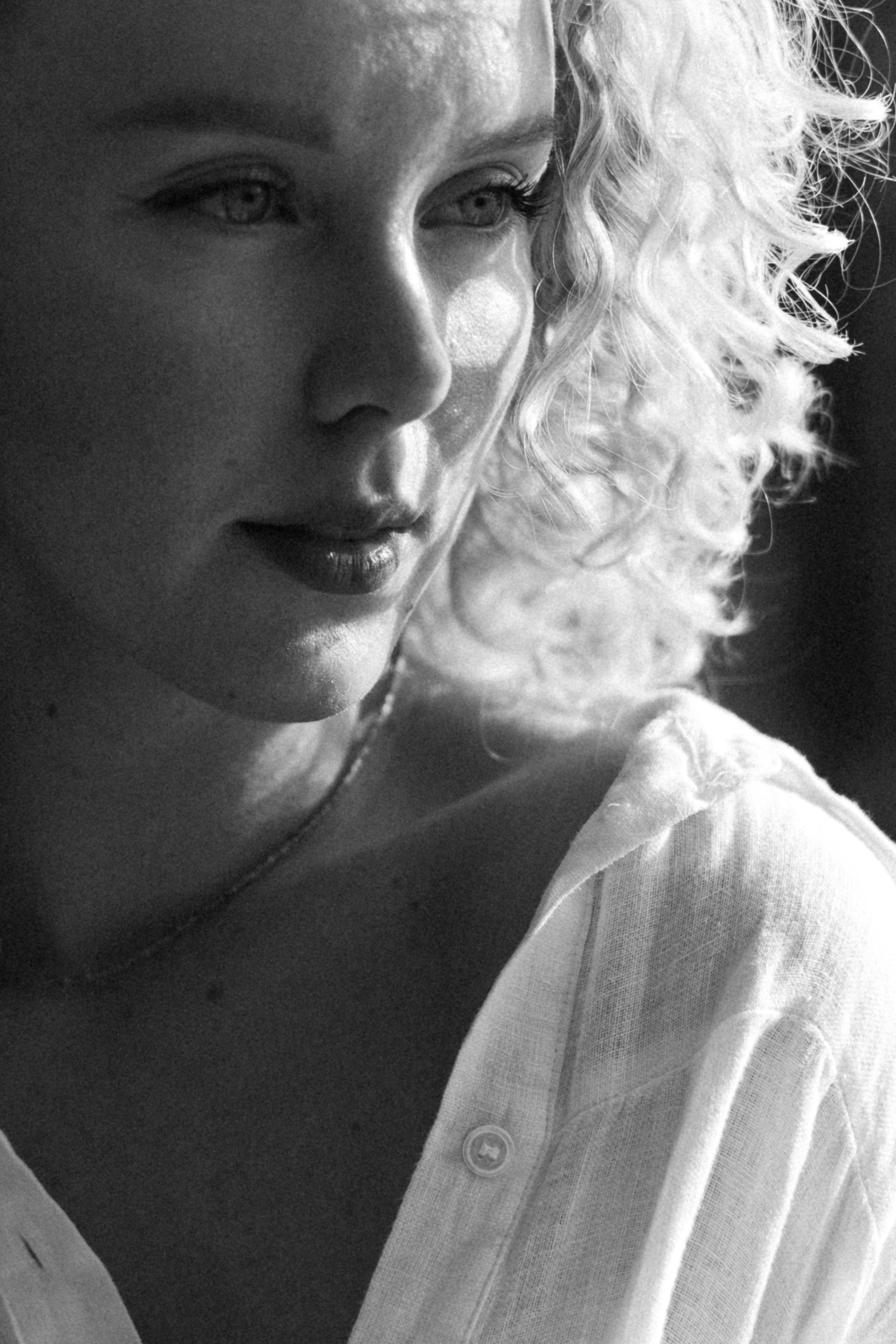 Даша с котом. Женский и семейный фотограф в Томске Алиса Качан