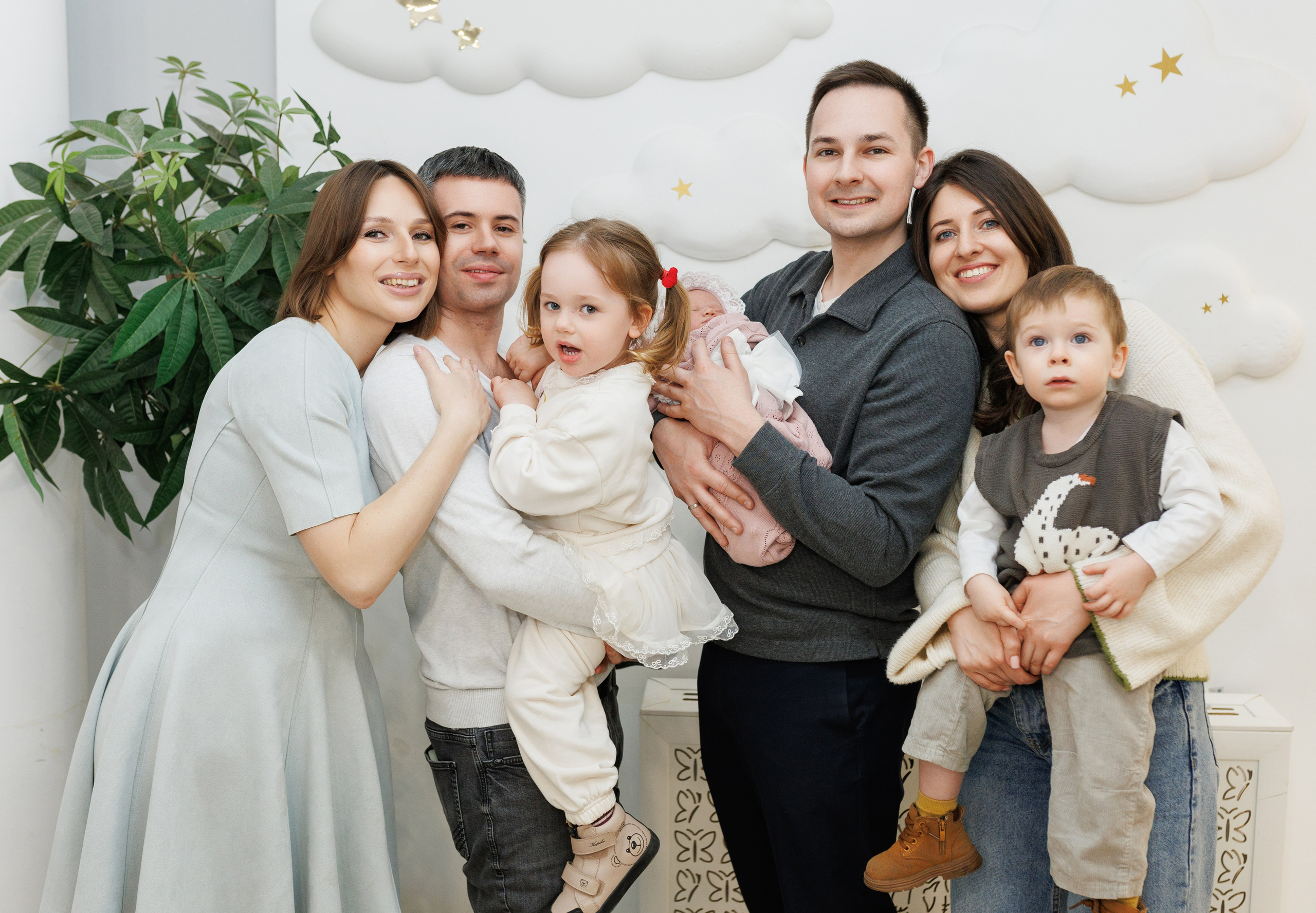Съемка выписки из роддома Зеленоград Кончаловского. Фотограф на выписку. Фотосъемка выписки из роддома в Москве, заказать фотографа на выписку ньюборн съемка в роддоме newborn фотограф в Юдино