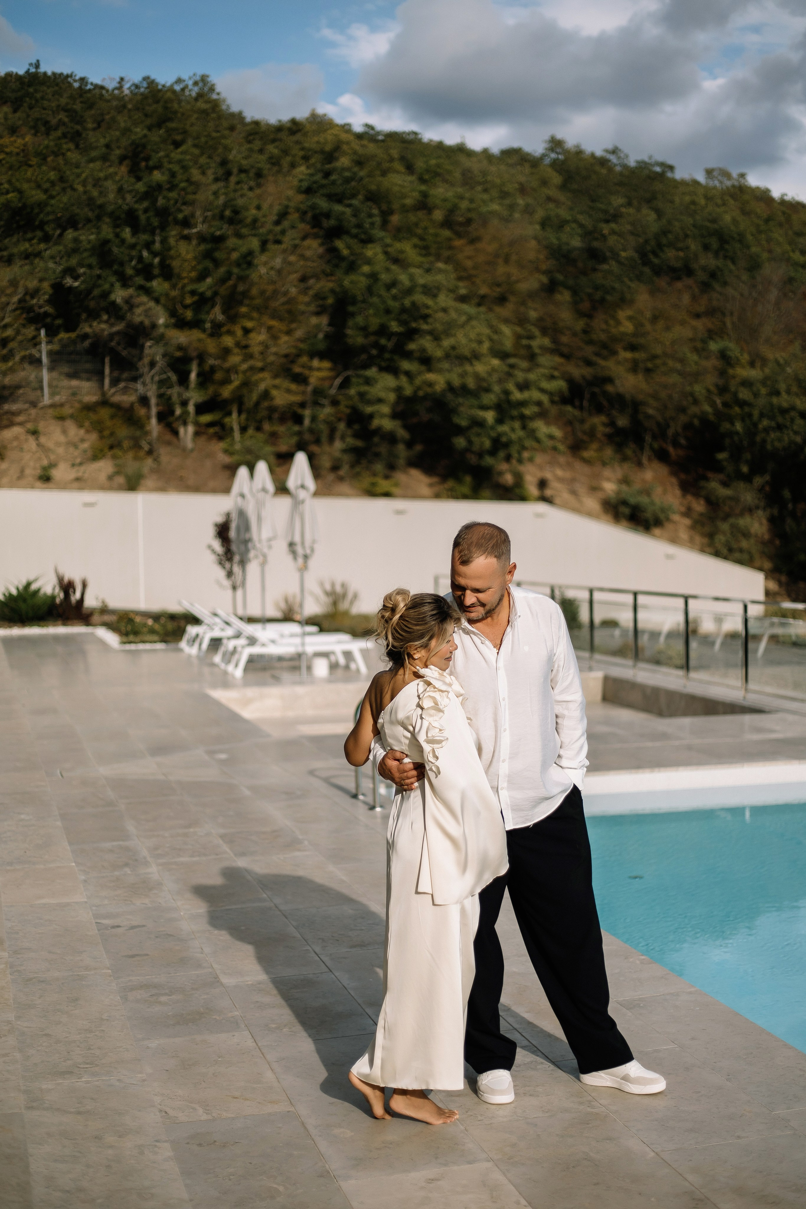 Александр и Гузель. Свадьба для двоих. Винодельня AYA. Фотограф Анна Лейман. Севастополь