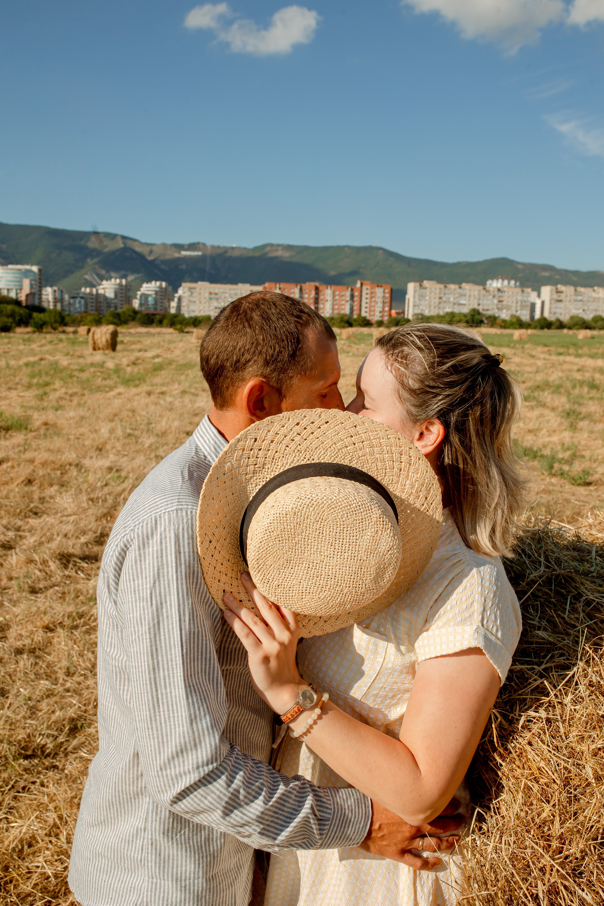 Екатерина и Алексей с дочками. Wedding and family photographer in Gelendzhik Victoria Balashova