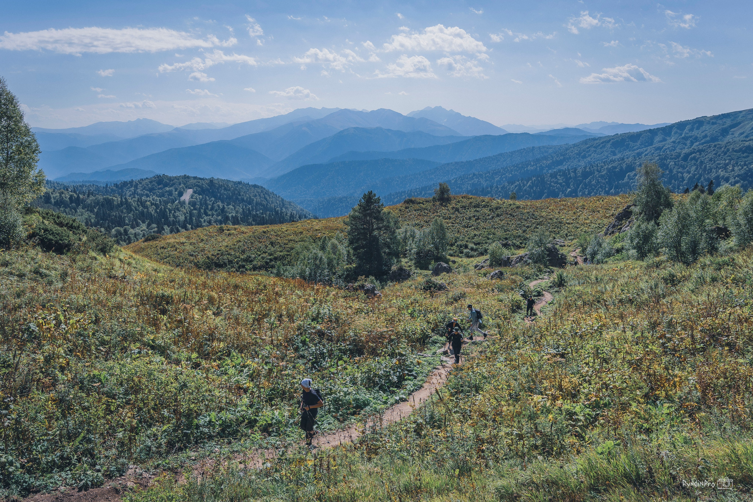 Поход на Оштен с командой Мадьяр 10.09.24. Репортажный фотограф в Краснодаре Рындин Дмитрий