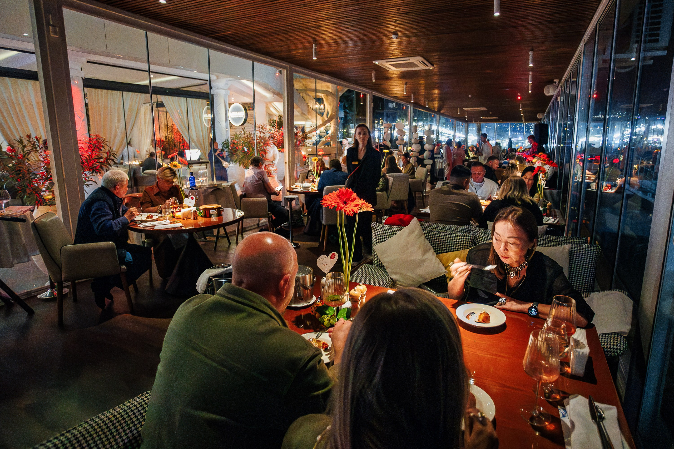 Гастроужин в греческом ресторане ЛИВАДИЯ_Ялта_27.09.2025. Аминов Руслан | Фотограф