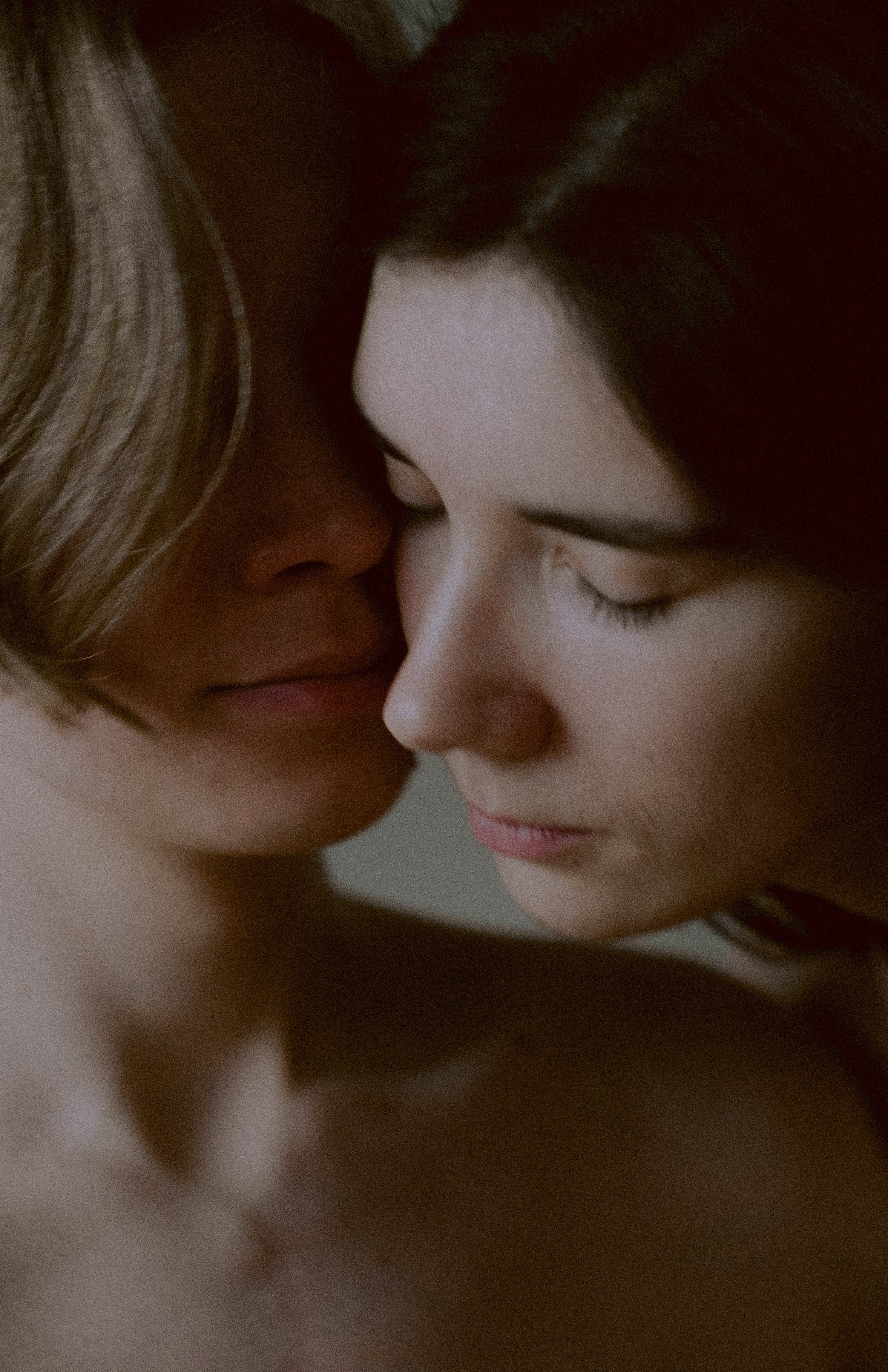 Elena Raya • Photographer