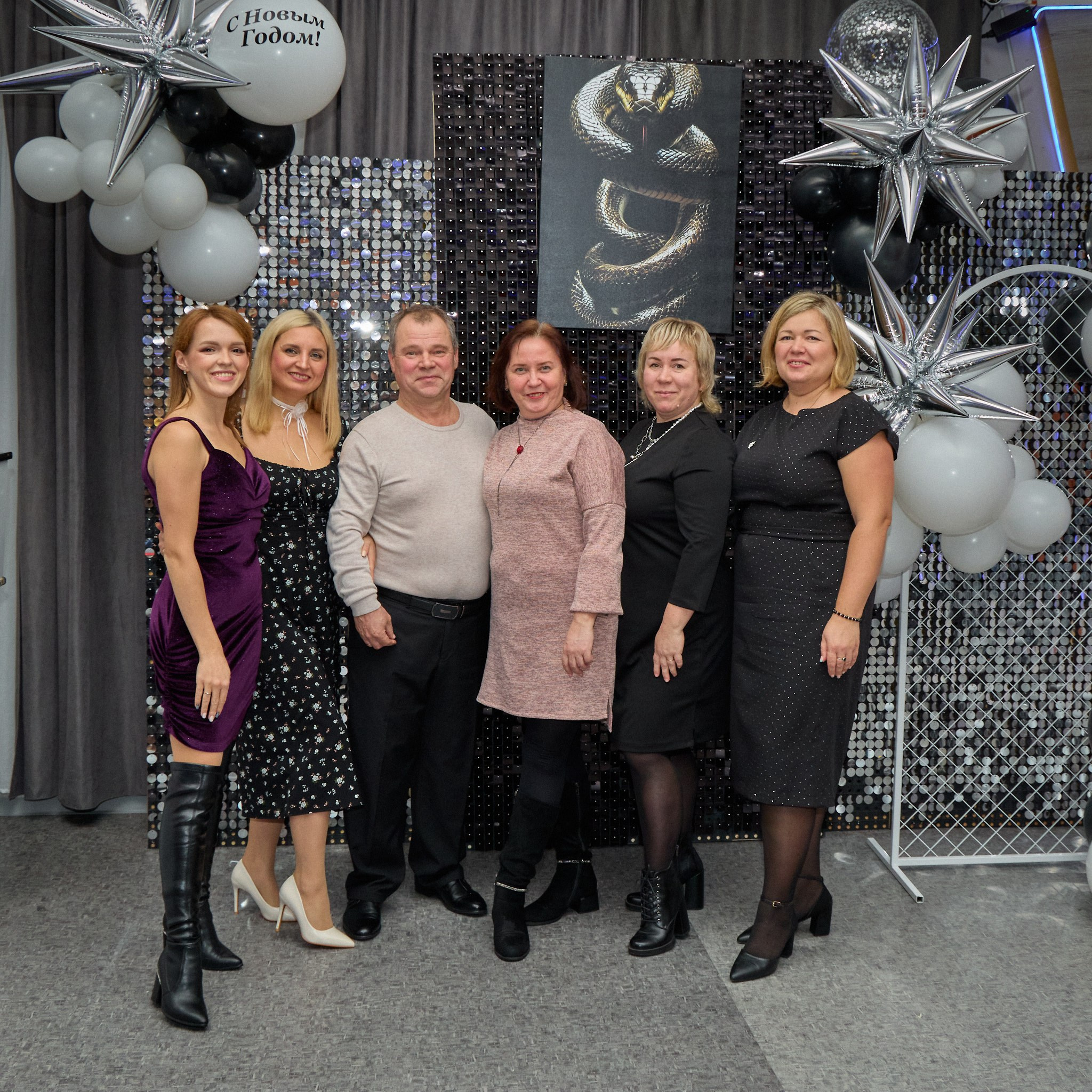 Предновогодняя вечеринка. Свадебный и семейный фотограф в г. Волхов Алексей Кочерыжкин