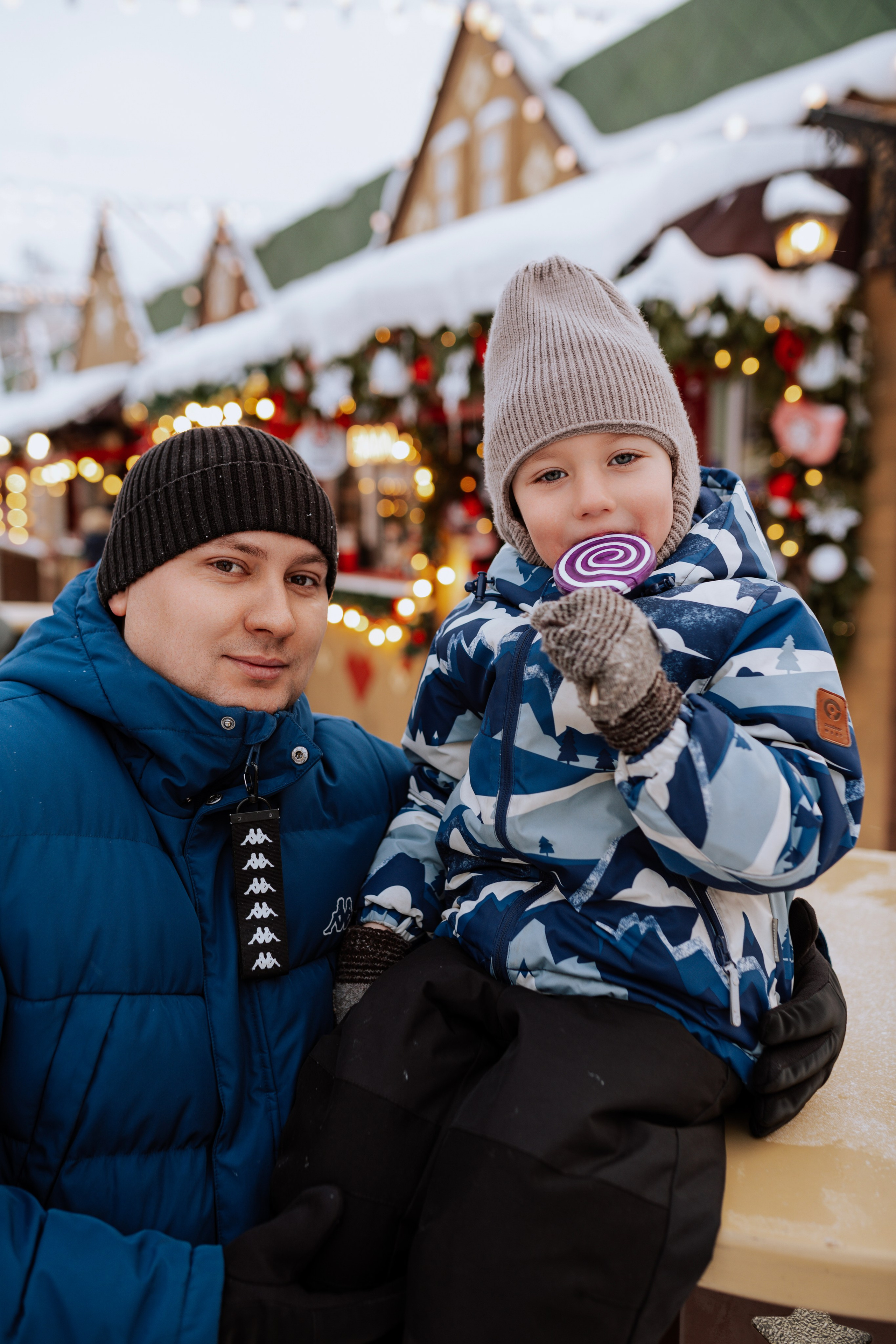 Семейная, Манежная площадь