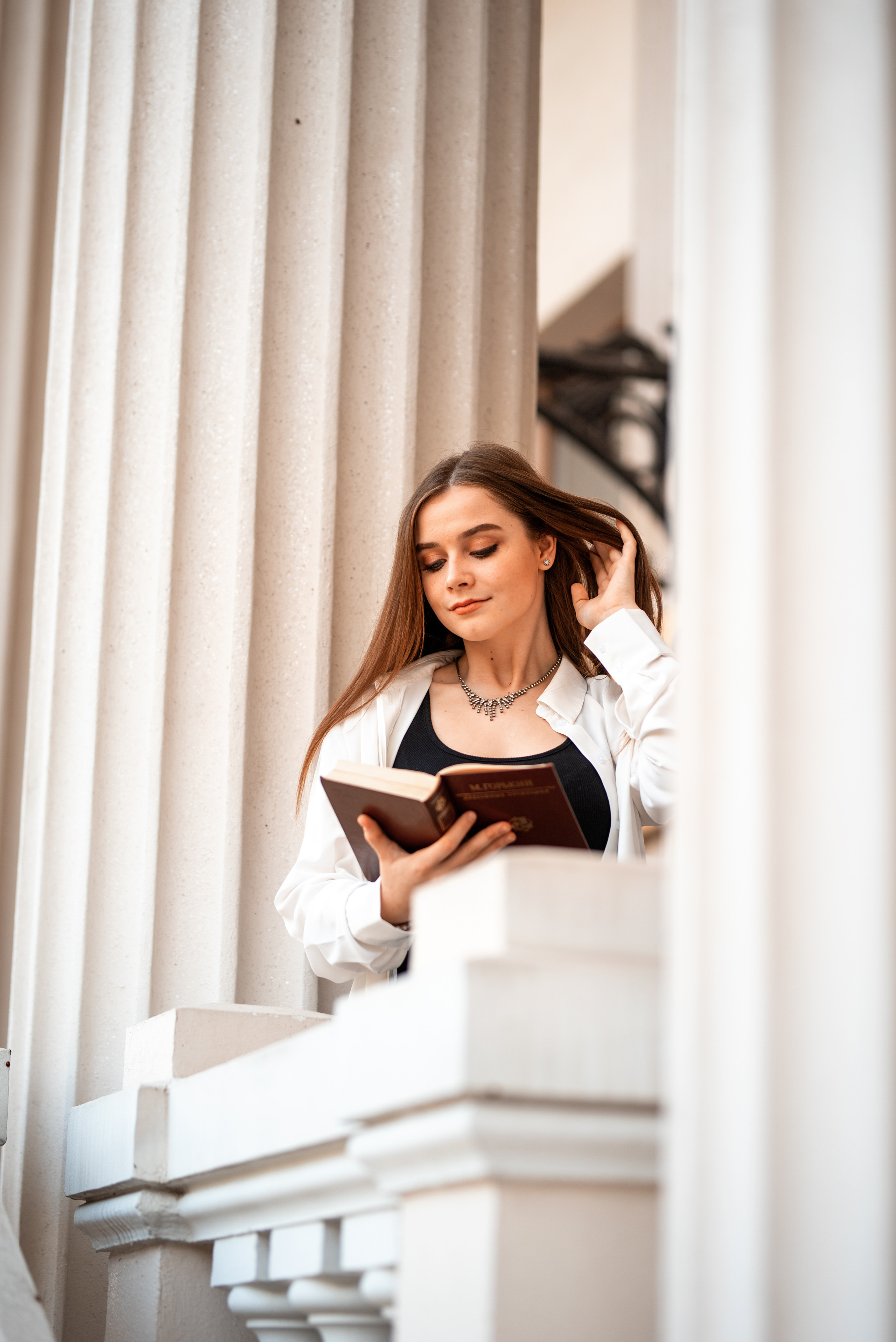 ШКОЛЬНЫЕ СЬЕМКИ старшеклассников|библиотека. Фотограф в Ростове на Дону