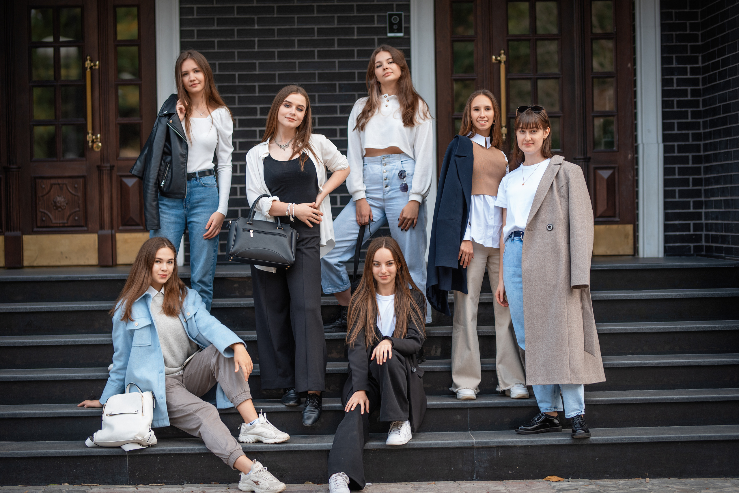 ШКОЛЬНЫЕ СЬЕМКИ старшеклассников|библиотека. Фотограф в Ростове на Дону