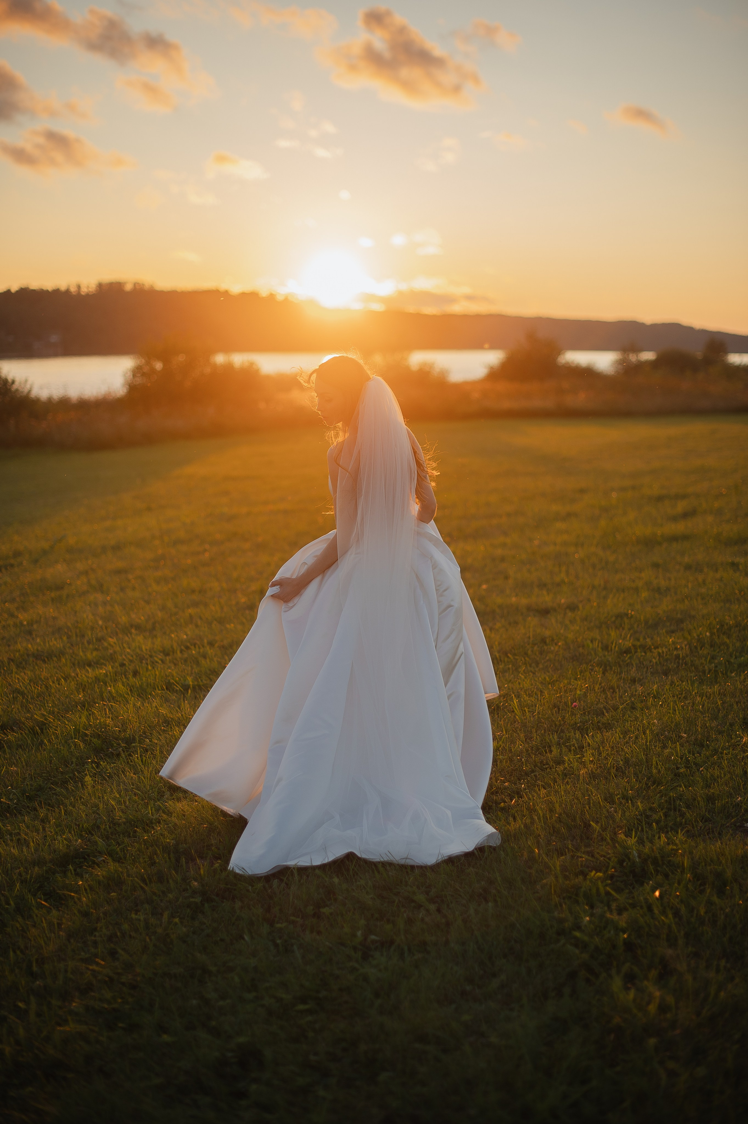 Свадьба на берегу Волги. Свадебный фотограф в Ярославле Денис Медоваров