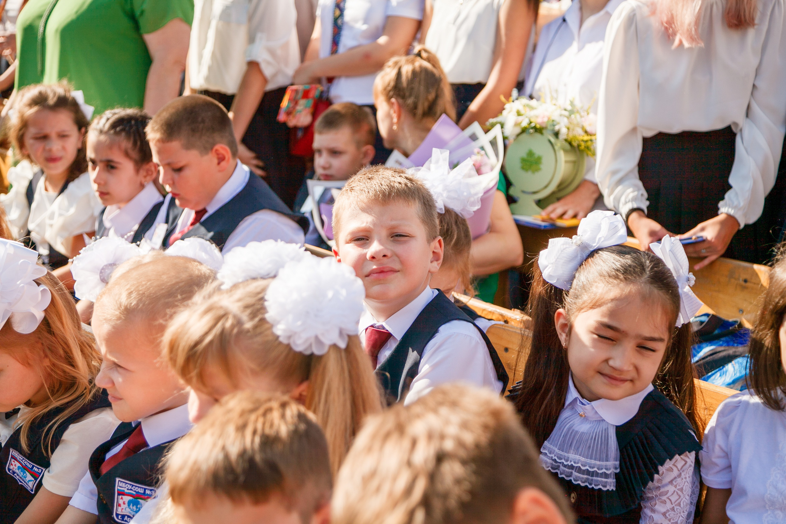 1 сентября линейка. Свадебный и семейный фотограф в Армавире