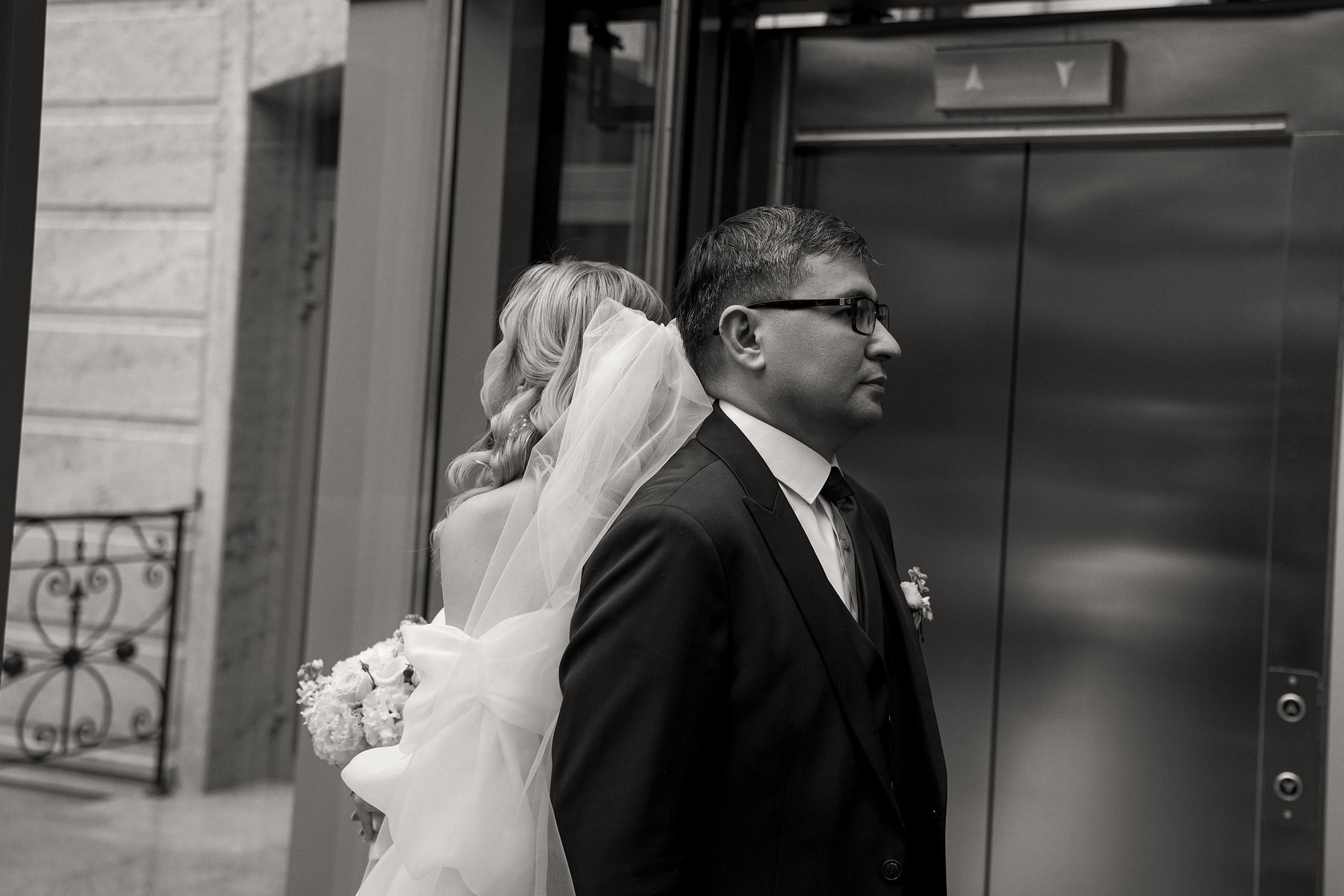 Свадебная фотосессия «4 часа». Отель Резиденция в Ростове-на-Дону. Кадры молодоженов на природе. Фотосессия банкета 1 час. Свадебный фотограф в Ростове-на-Дону. Таинство Крещения и Венчания, семейные фотосессии. Алёна Чёботова